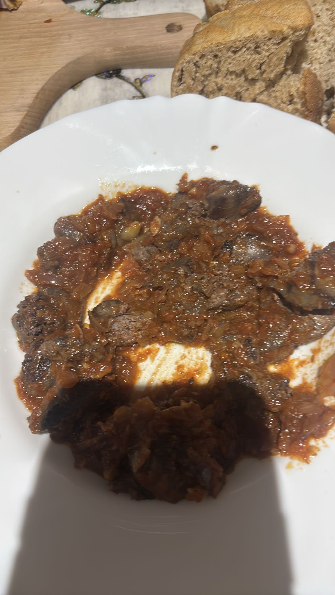 Tocană de vită cu pâine