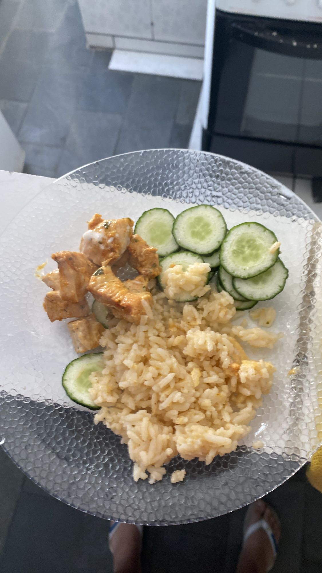 Frango, arroz e pepino