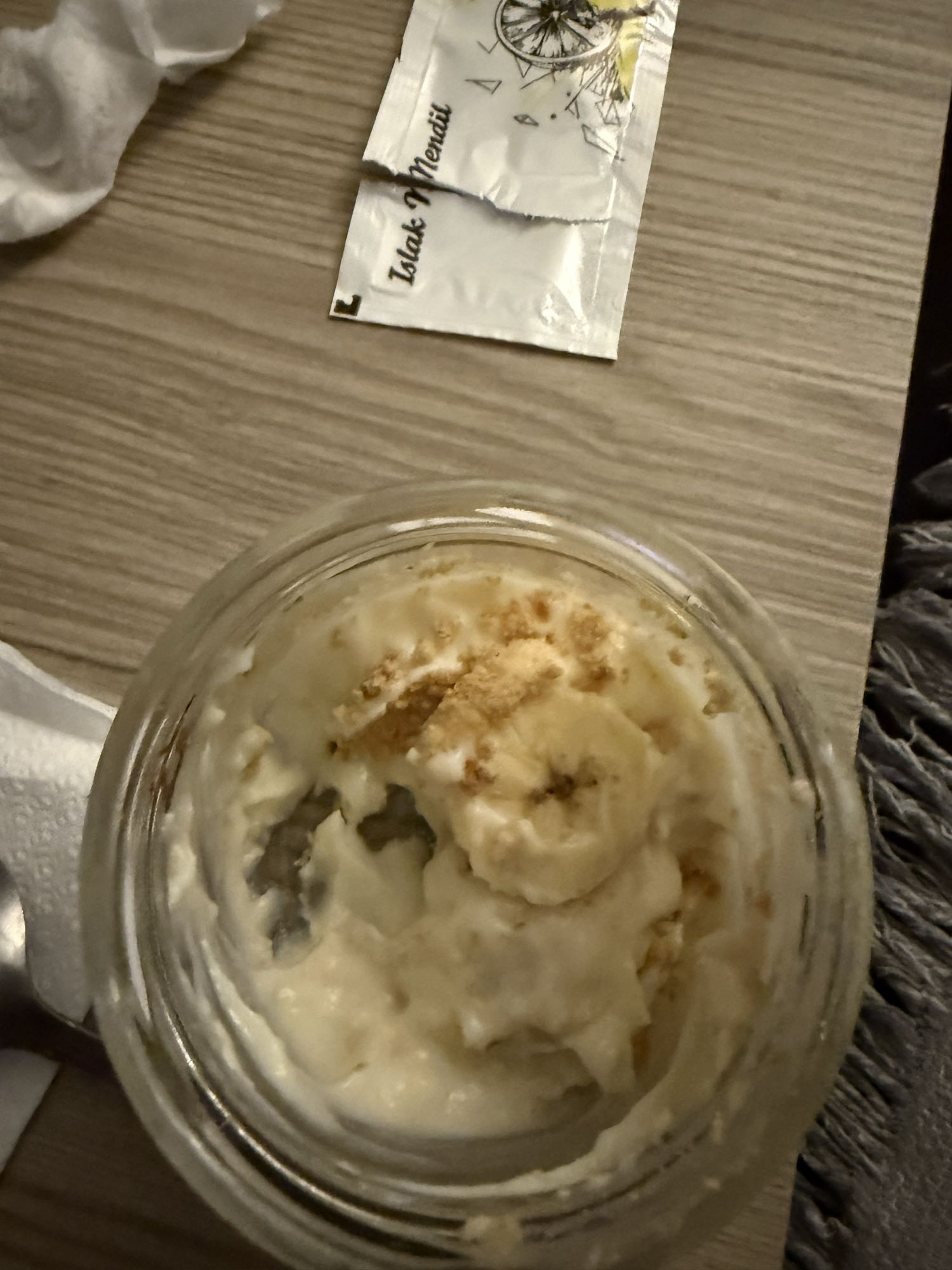 Muzlu yoğurt tatlısı