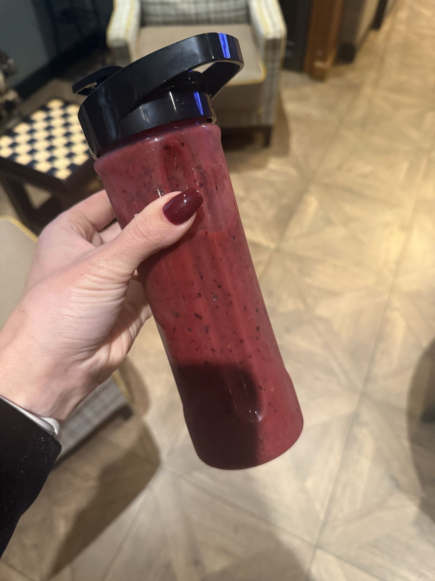 Smoothie aux fruits rouges
