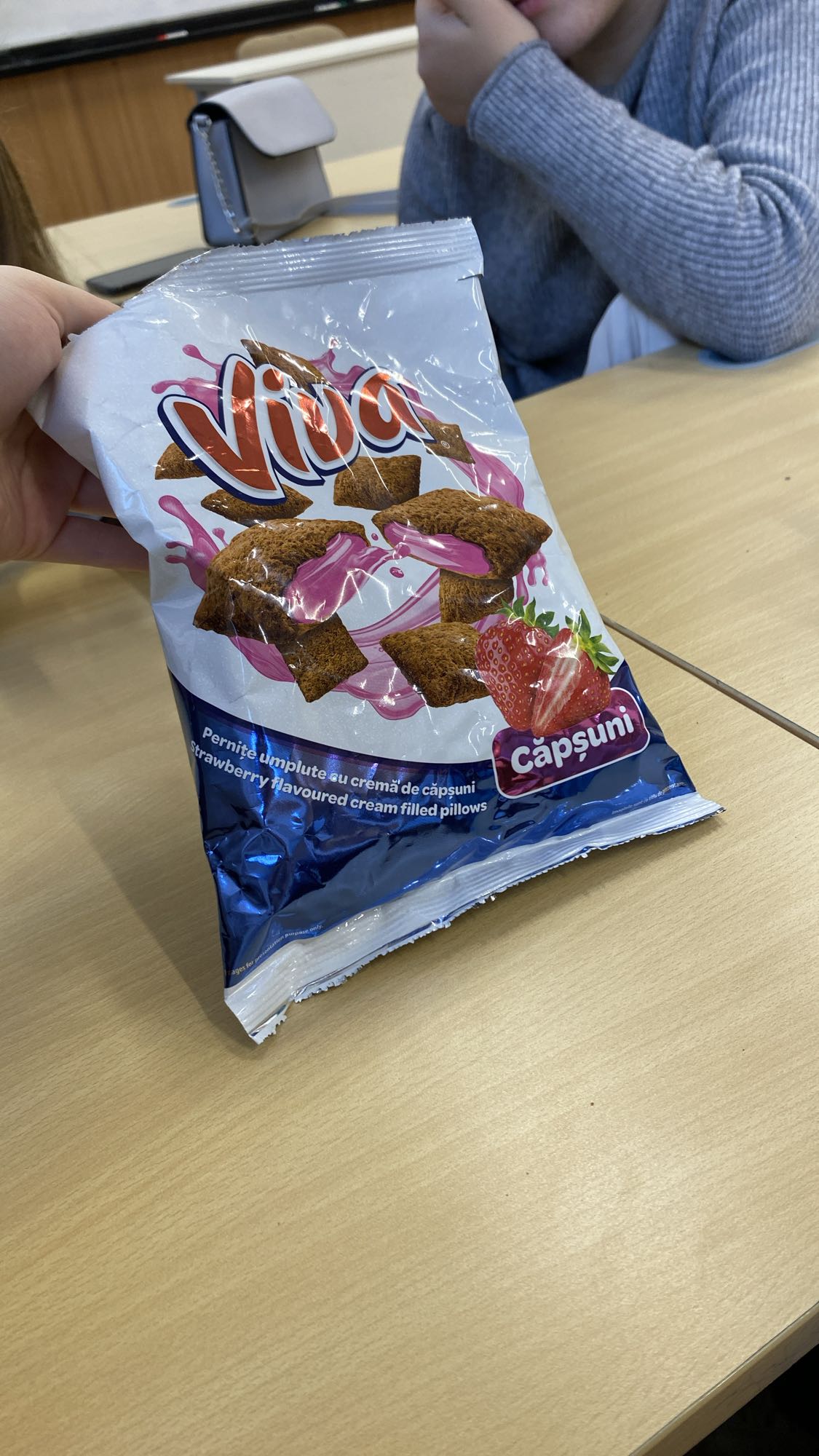 Pernițe cu cremă de căpșuni