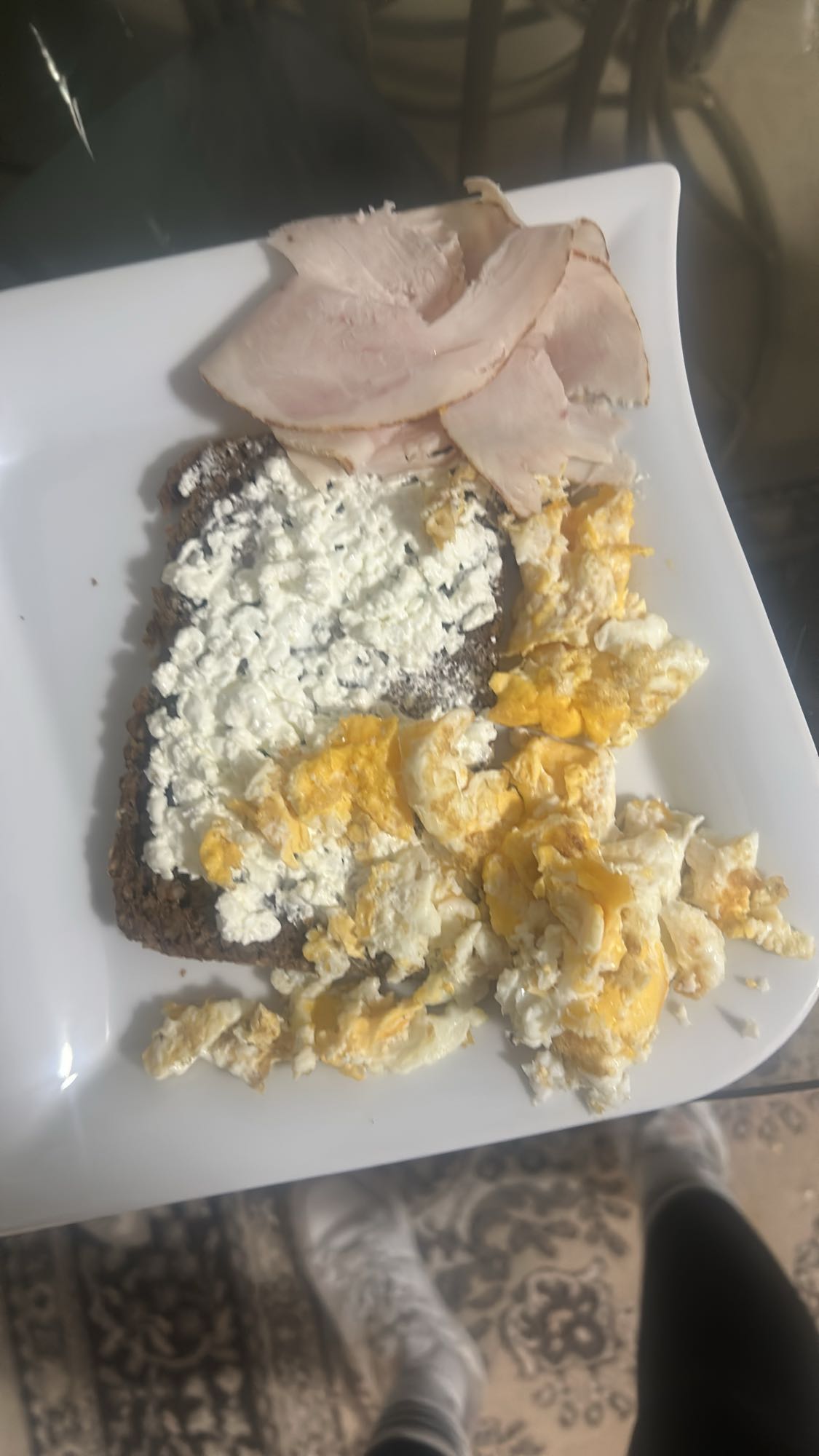 Eier, Hüttenkäse & Putenbrot