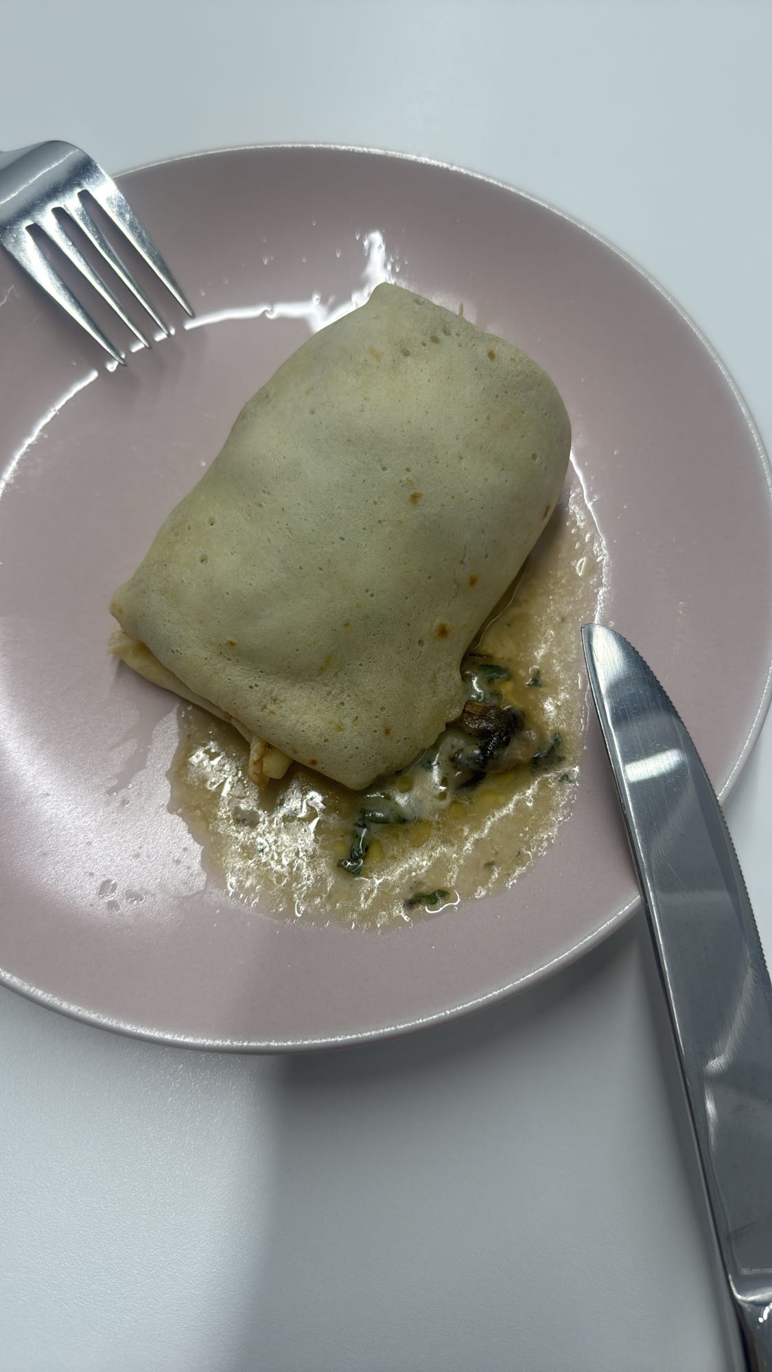 Naleśnik z pieczarkami i serem