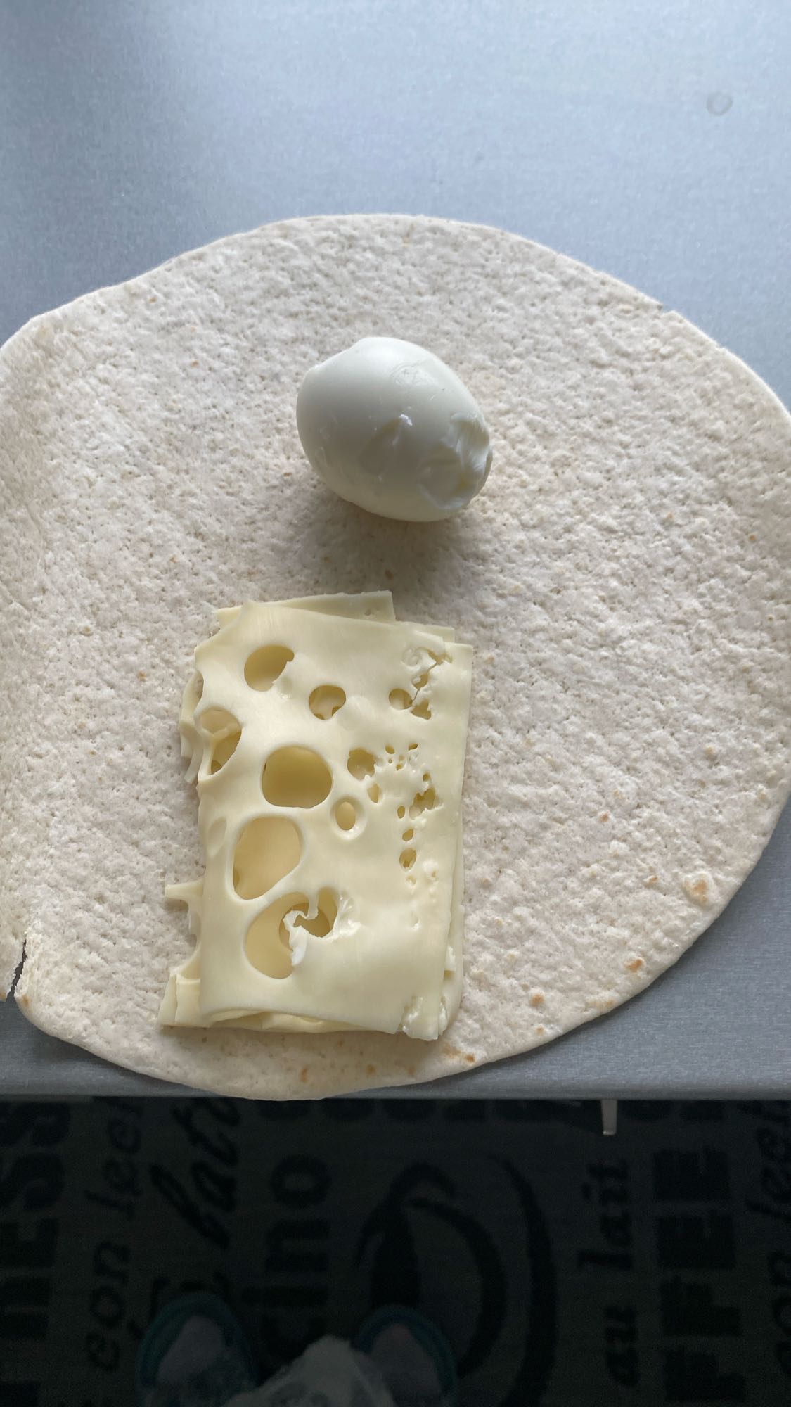 Tortilla z jajkiem i serem