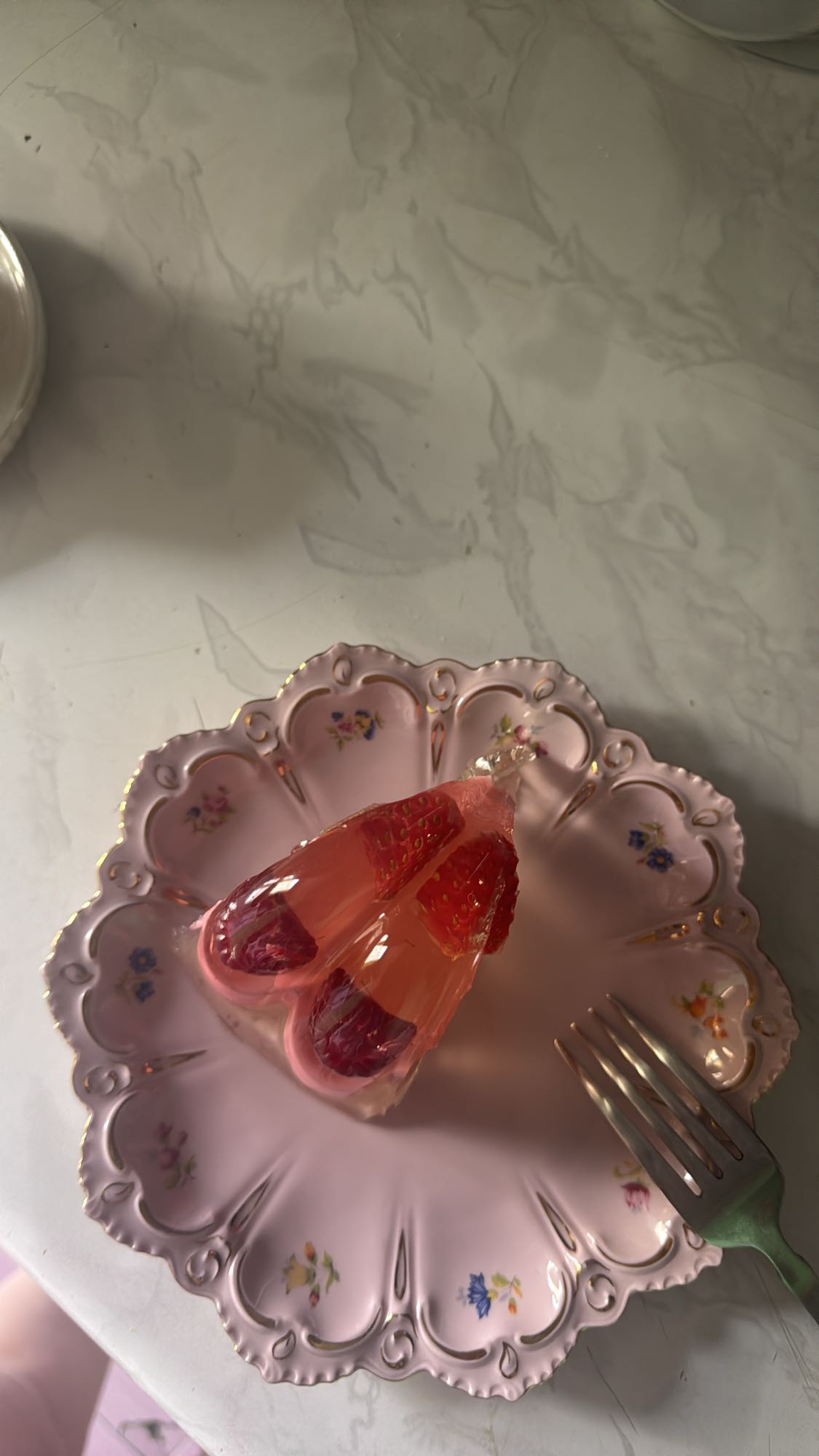 Ձմերուկով ժելե տորթ