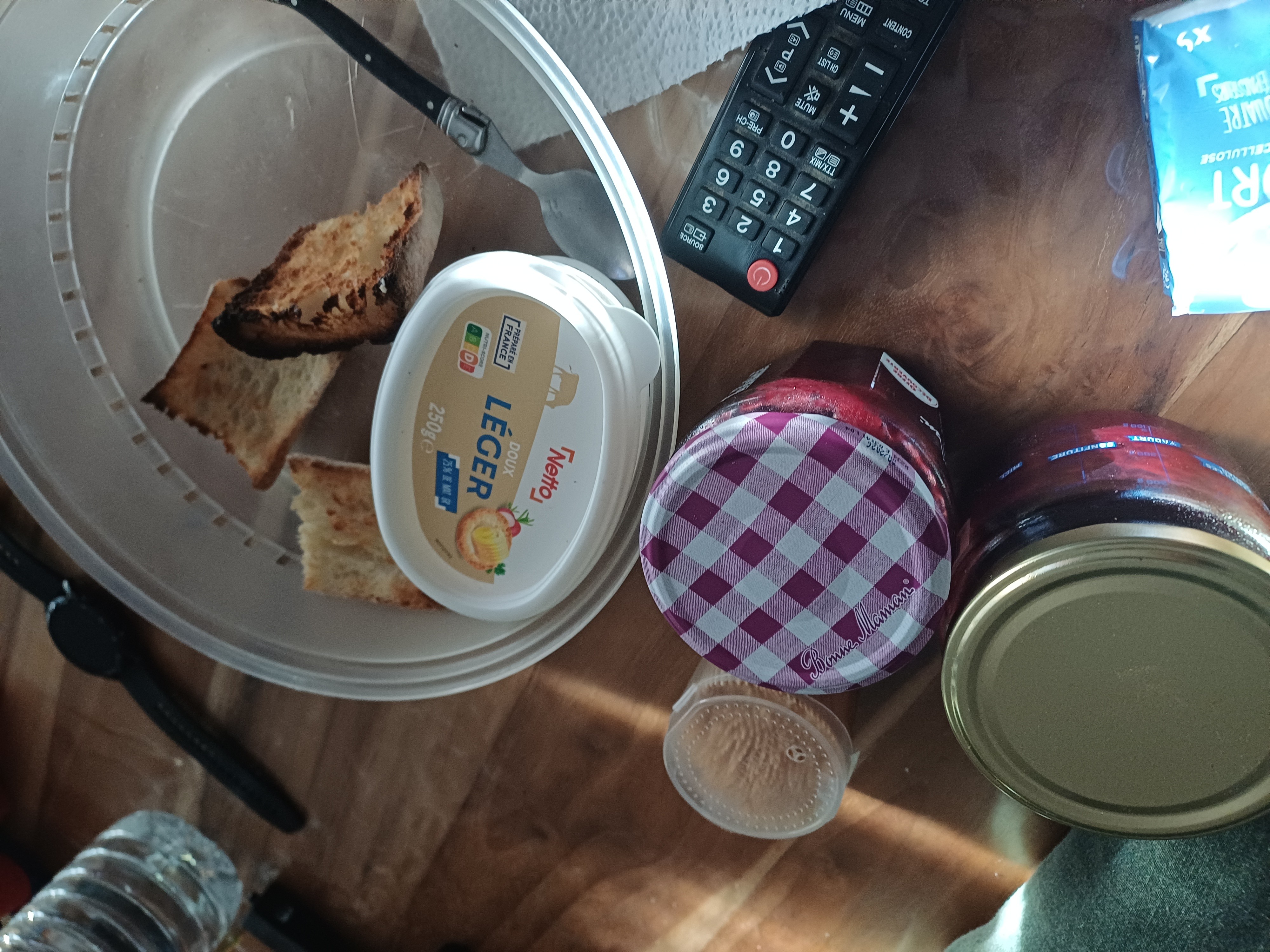 Tartines confiture beurre