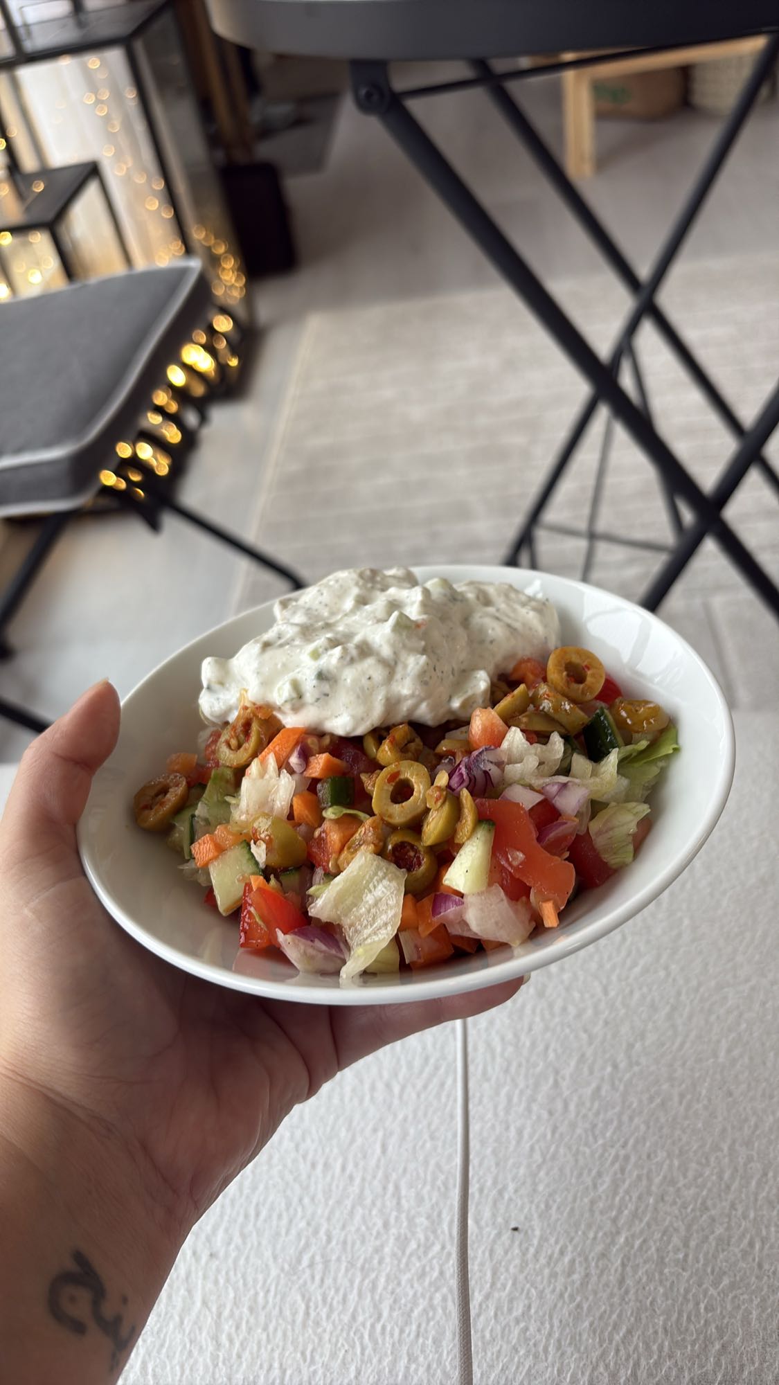 Grönsakssallad med sås