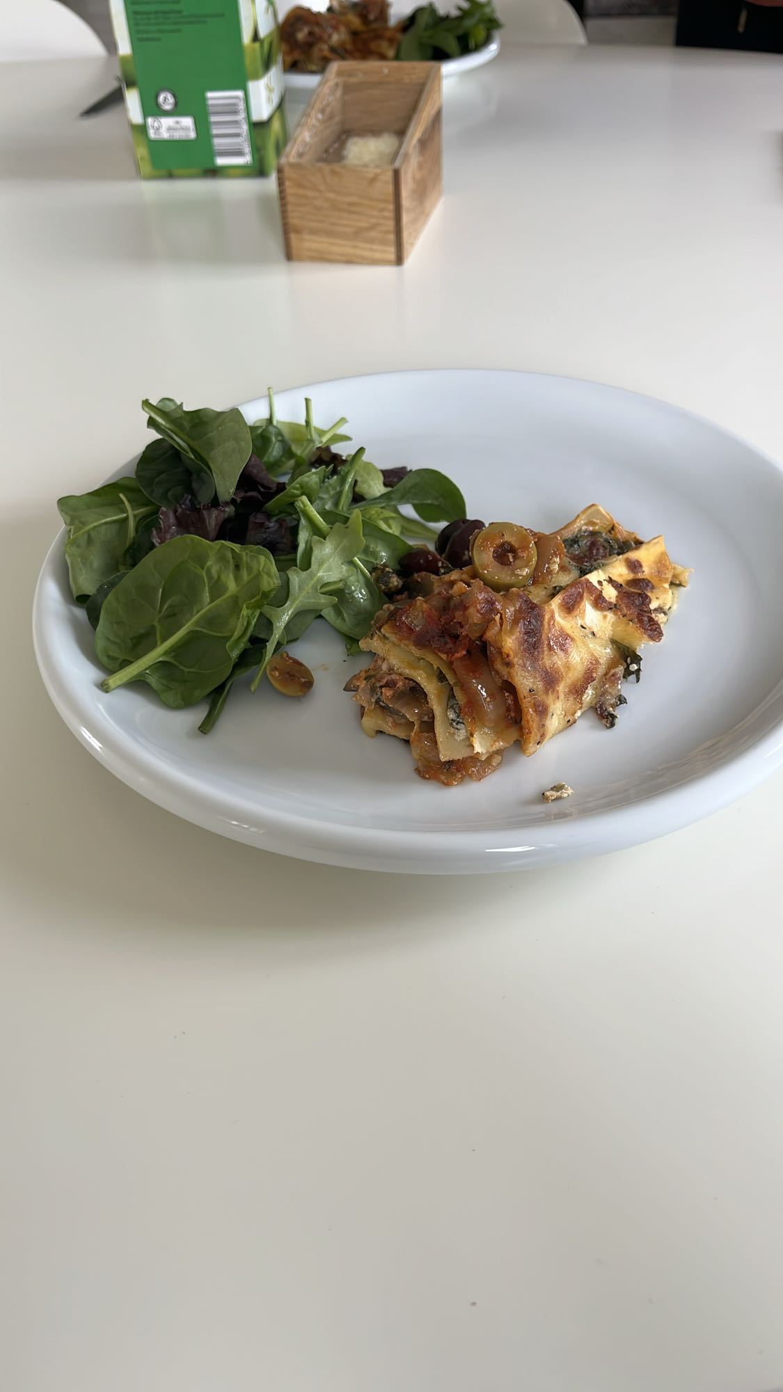 Lasagne med sallad