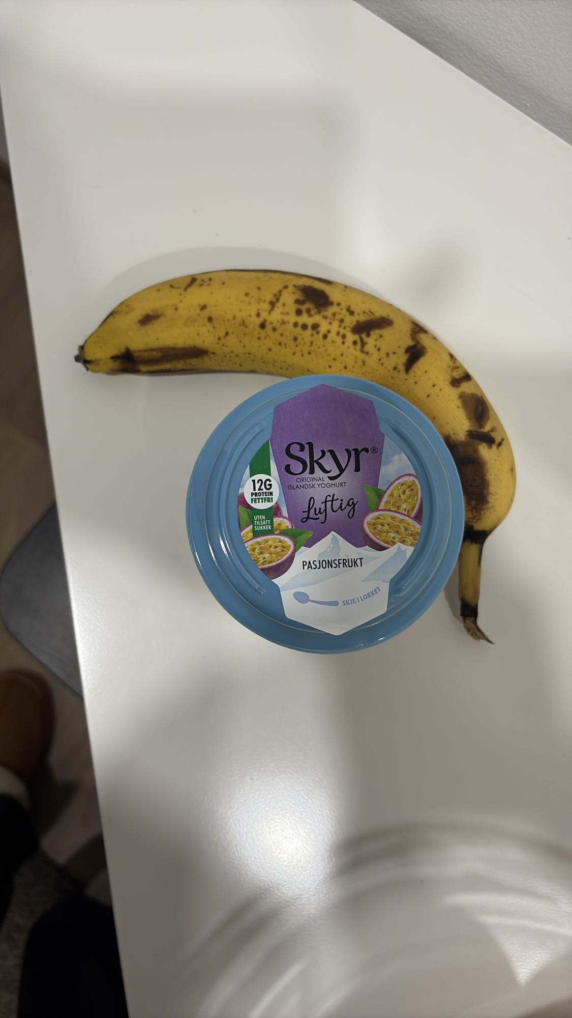 Skyr og banan