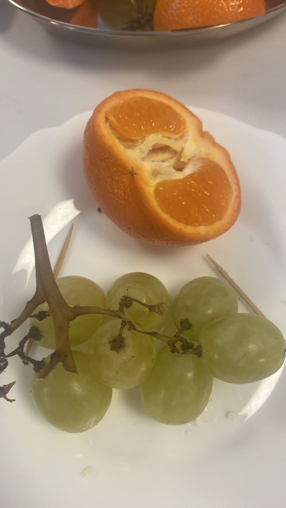 Mandarynka i winogrona