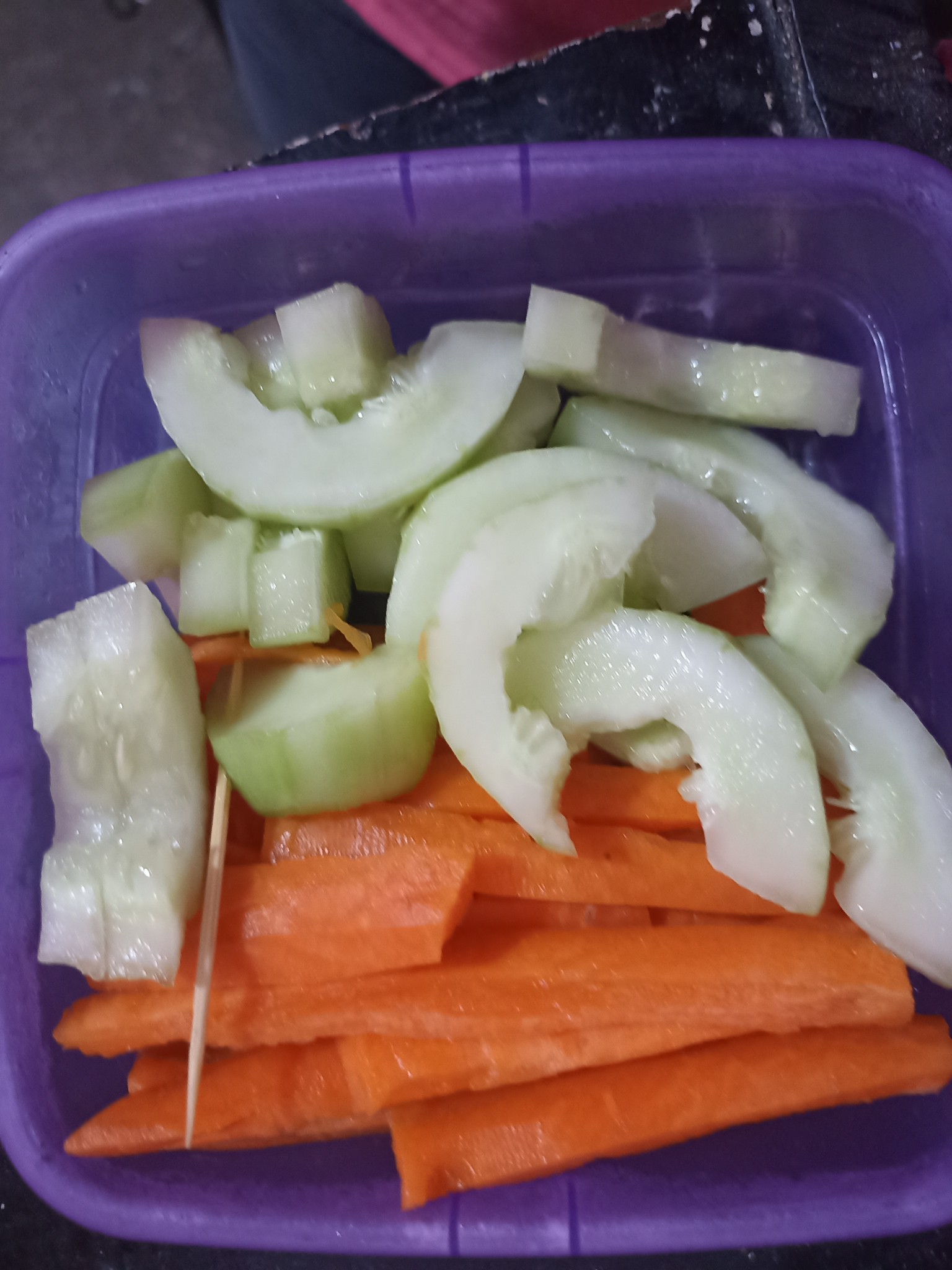 Ensalada de pepino y zanahoria