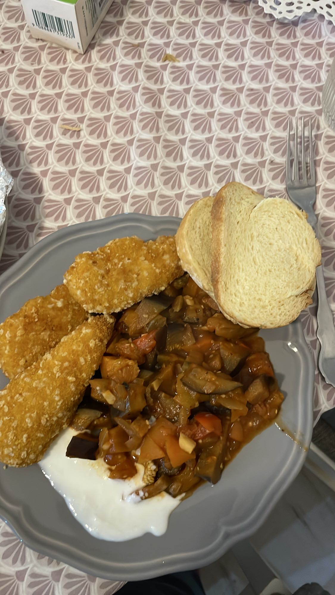 Pui pane cu legume și pâine