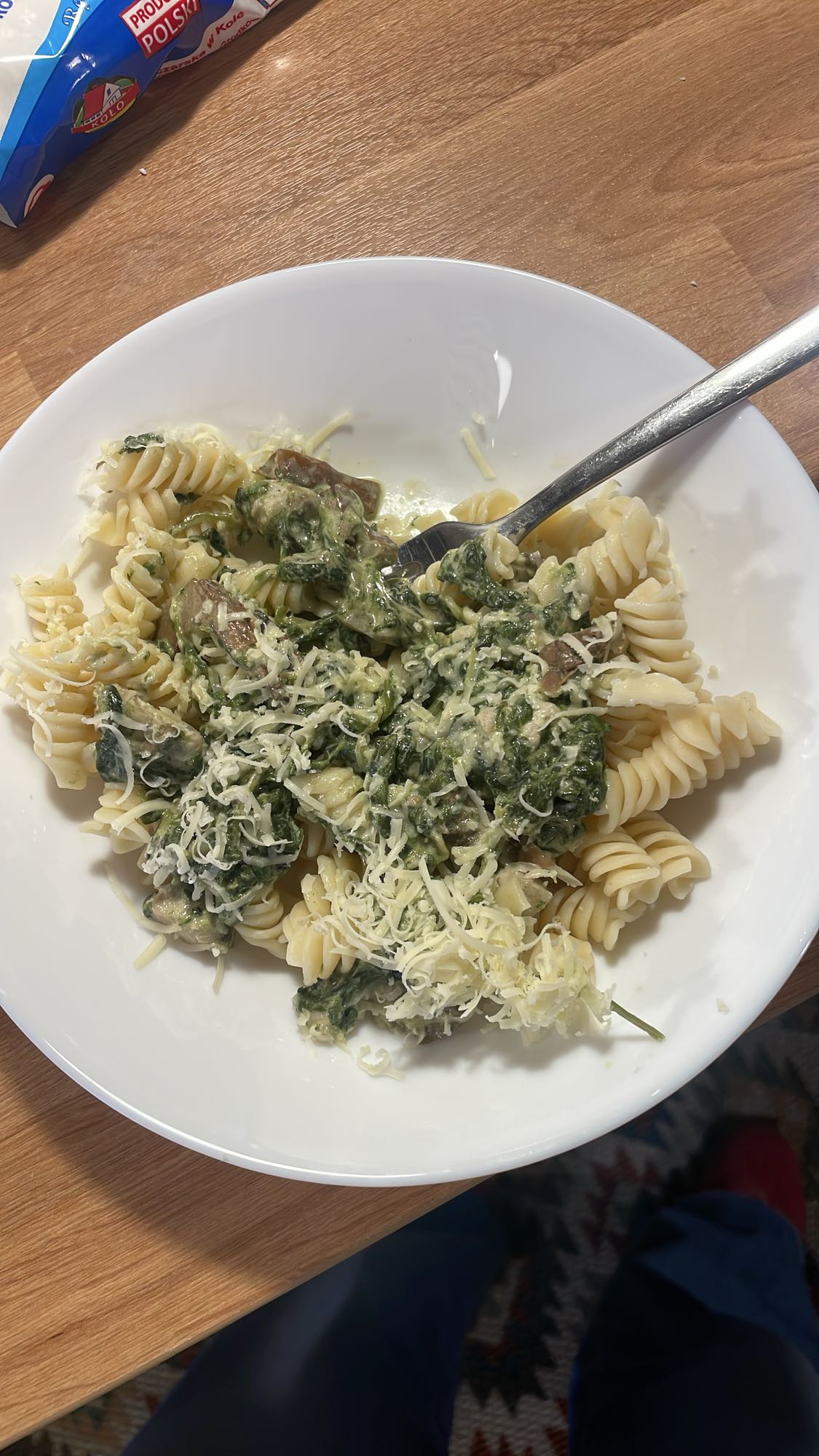 Makaron ze szpinakiem i serem