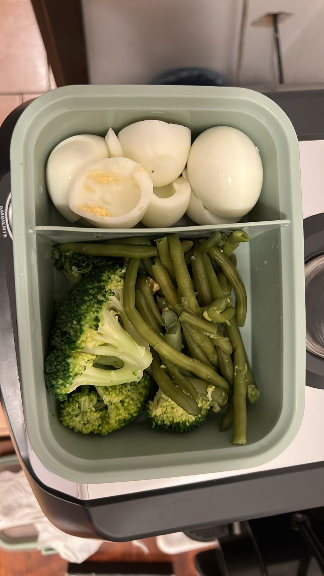Boiled Eggs & Veggies