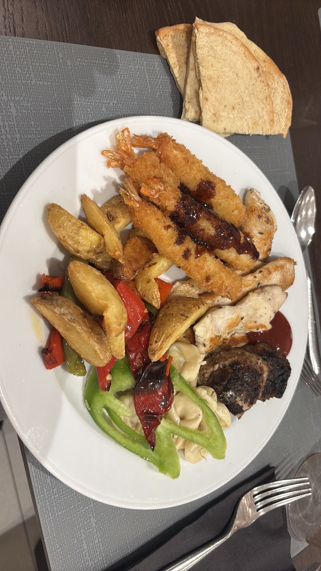 Mixed Grill & Sides Plate