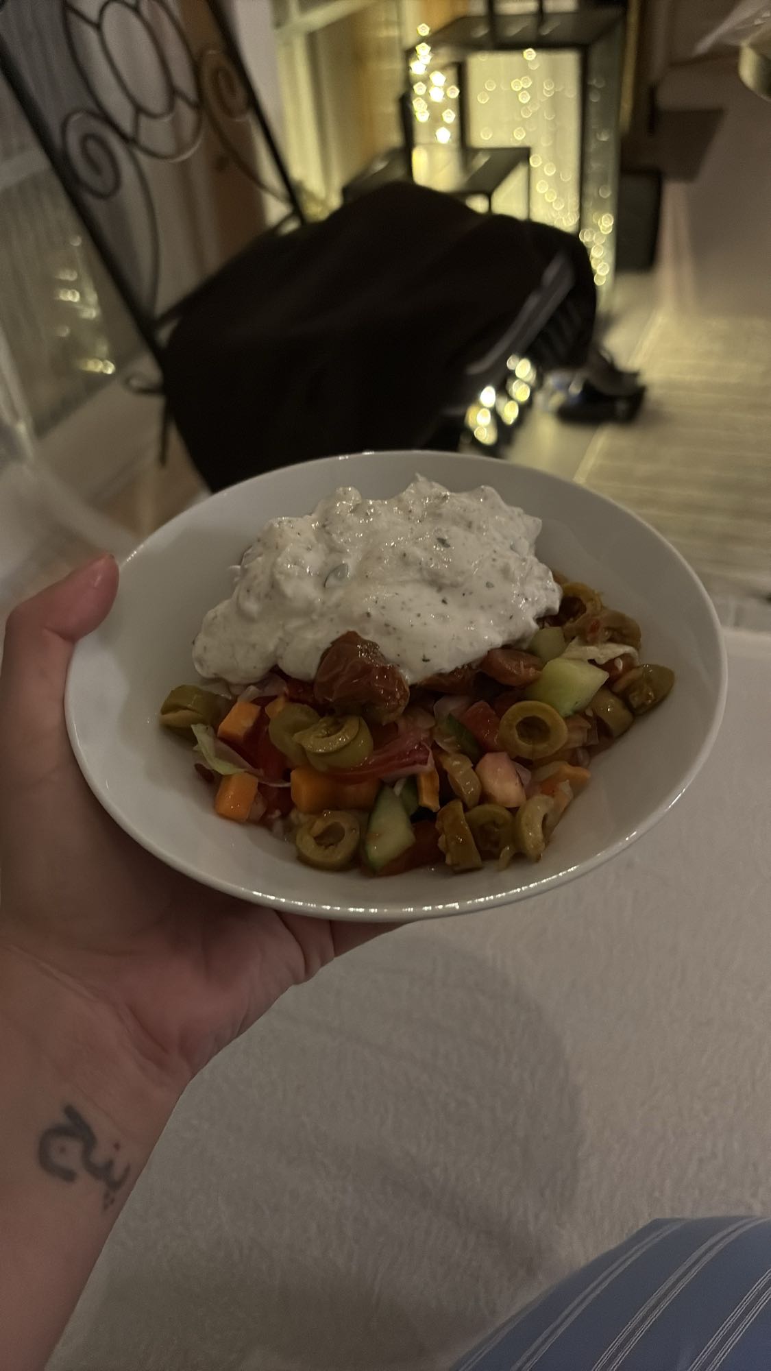 Grekisk sallad med sås