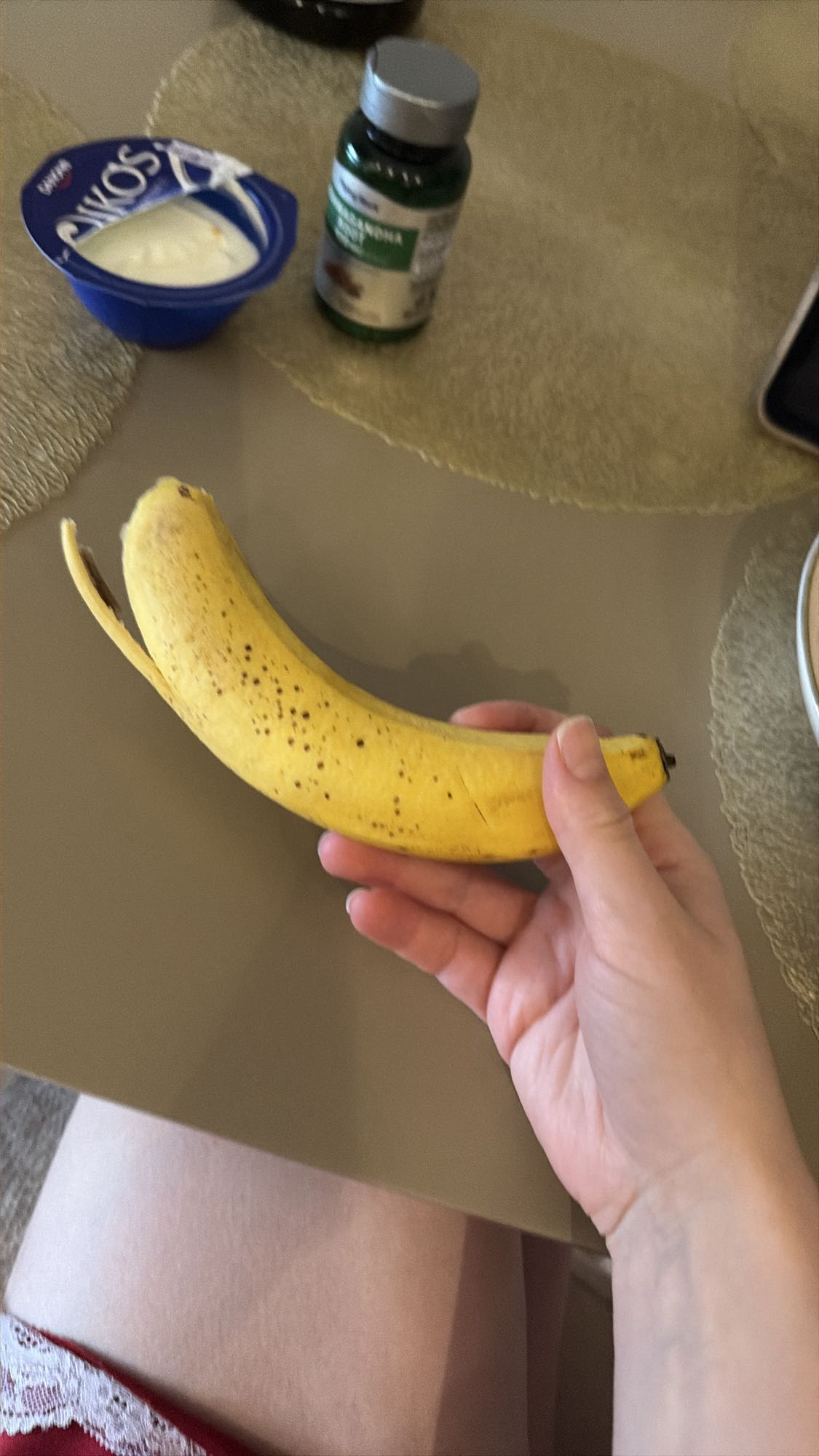 банан и йогурт