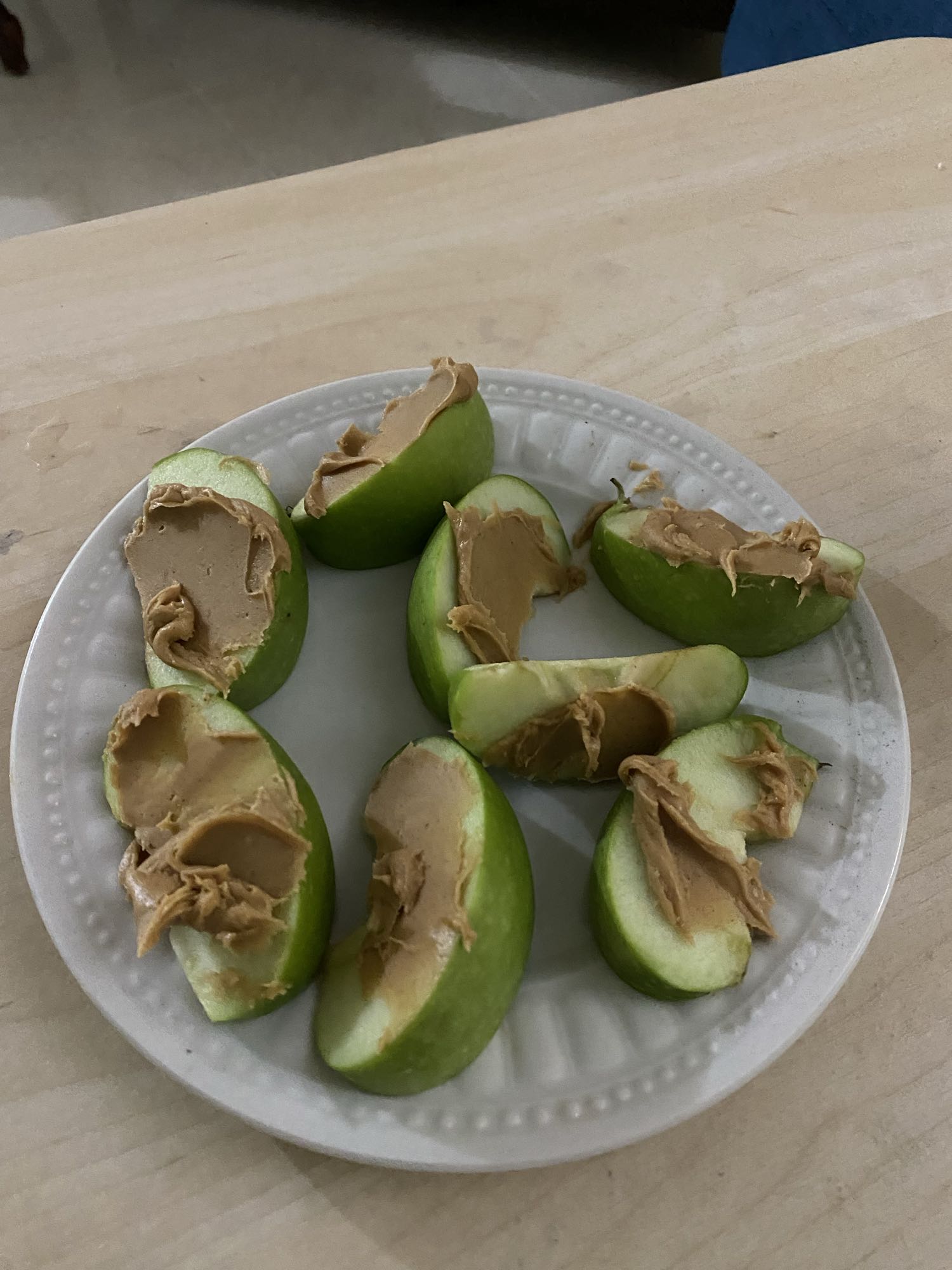 Manzana con crema de cacahuate