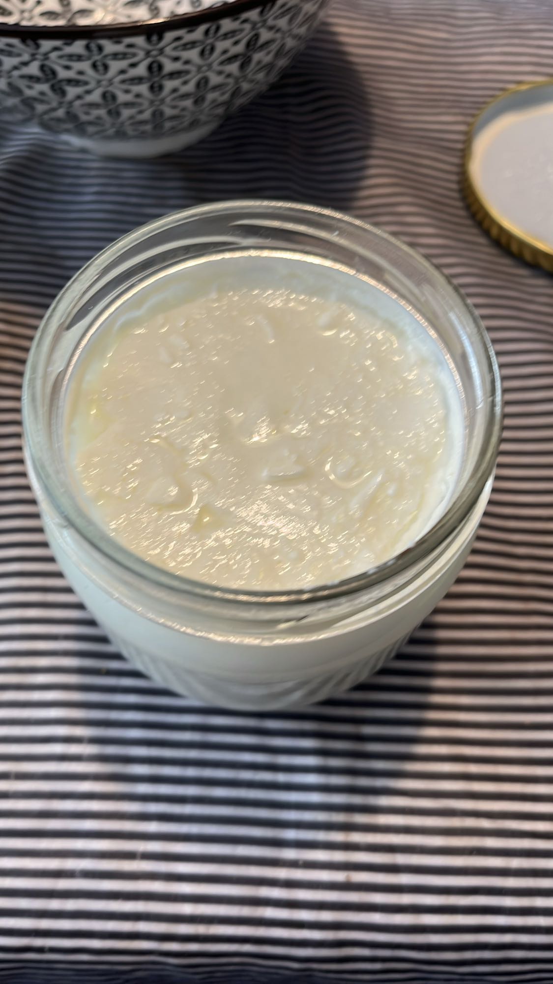 домашно кисело мляко