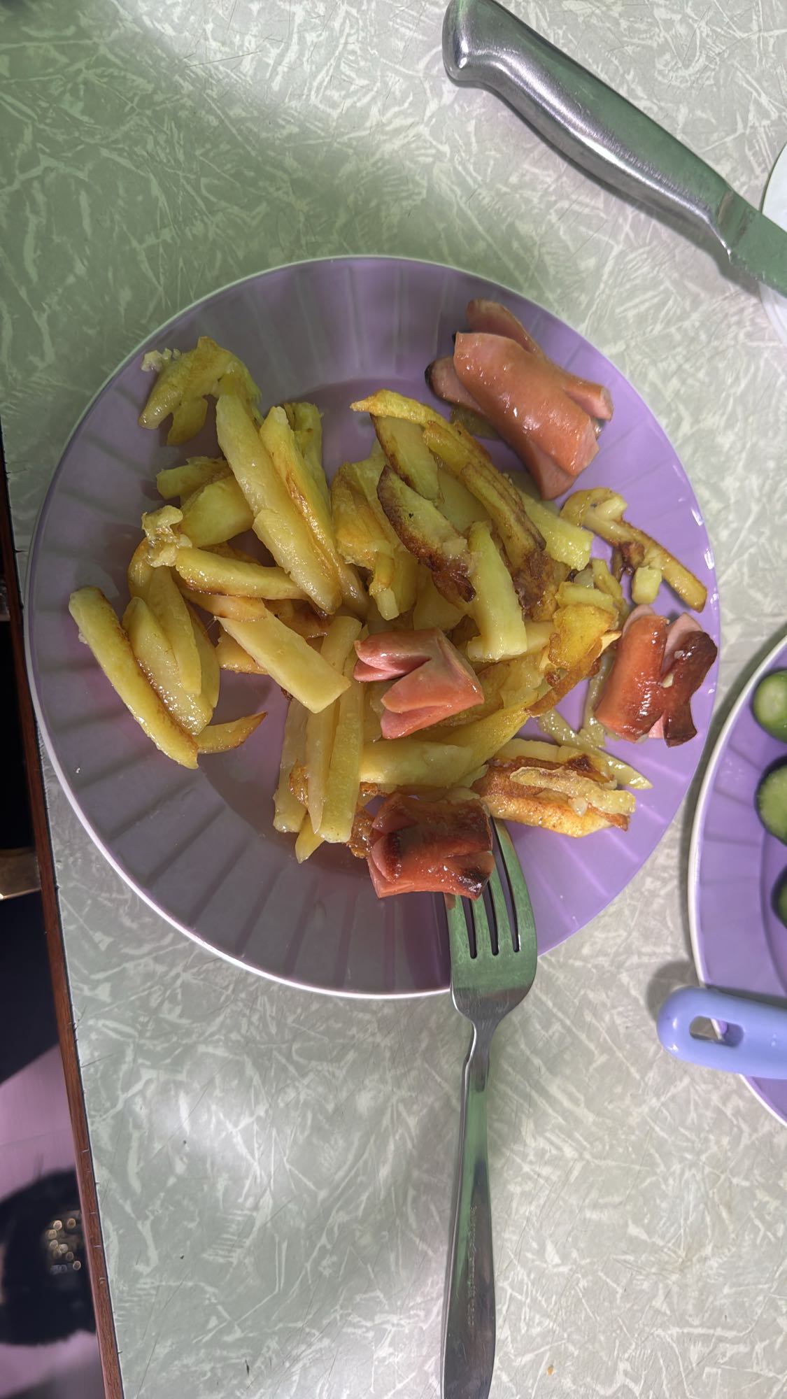 կարտոֆիլ ֆրի և հոթ-դոգ