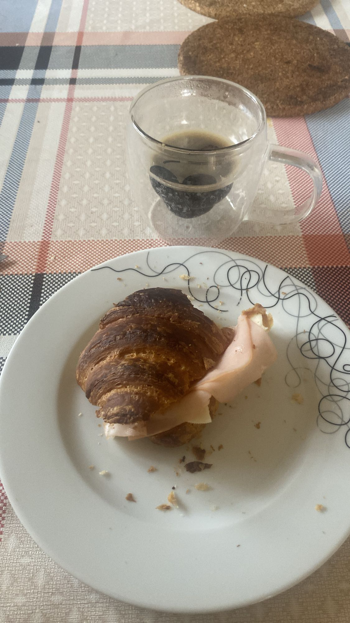 Croissant com peito de peru