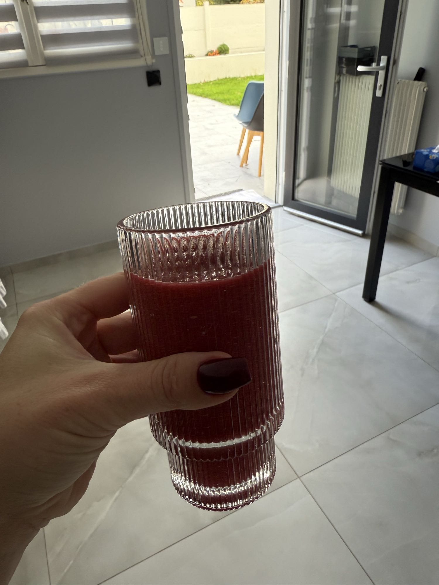 Smoothie aux fruits rouges