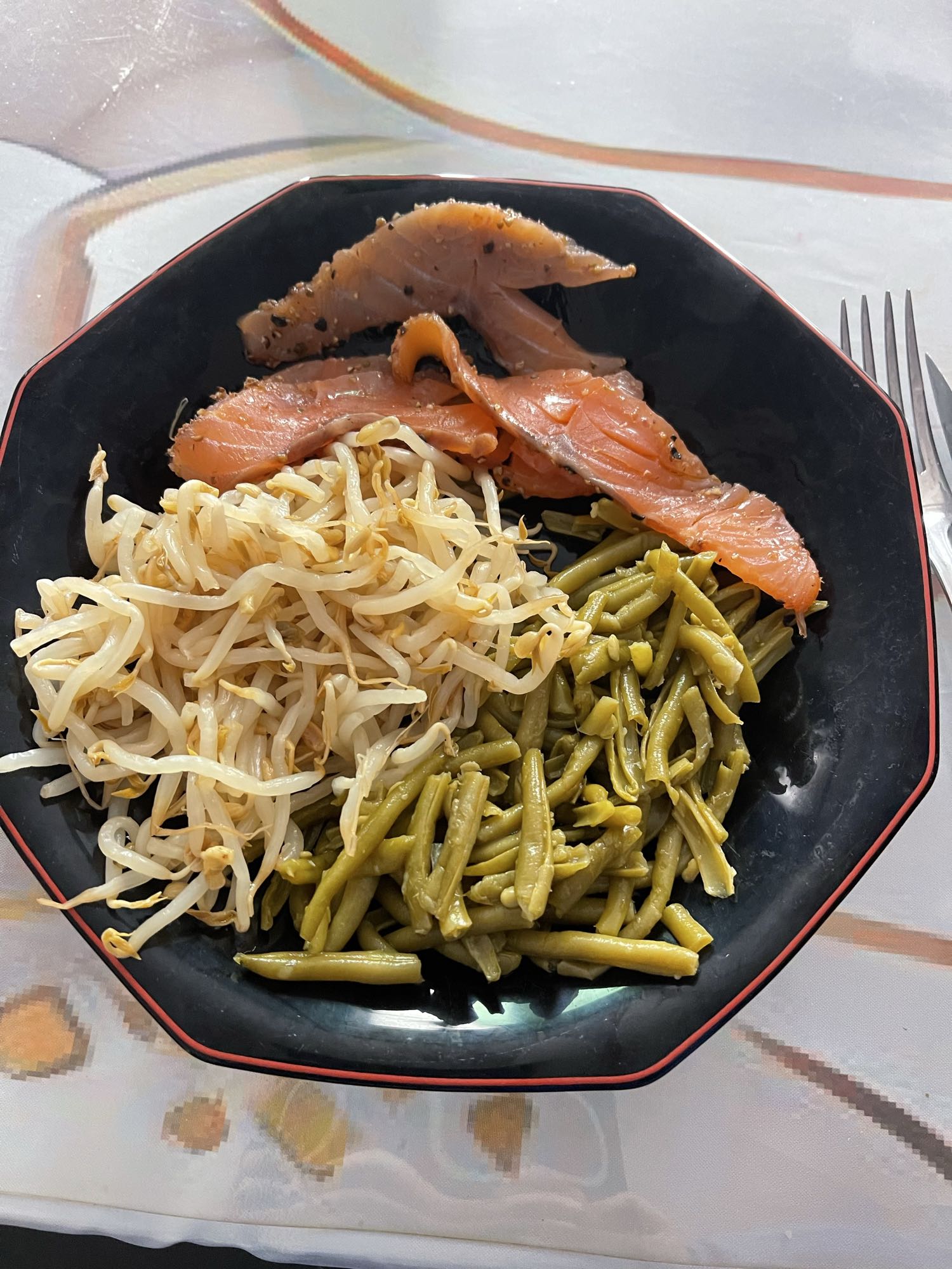 Saumon, haricots verts, soja