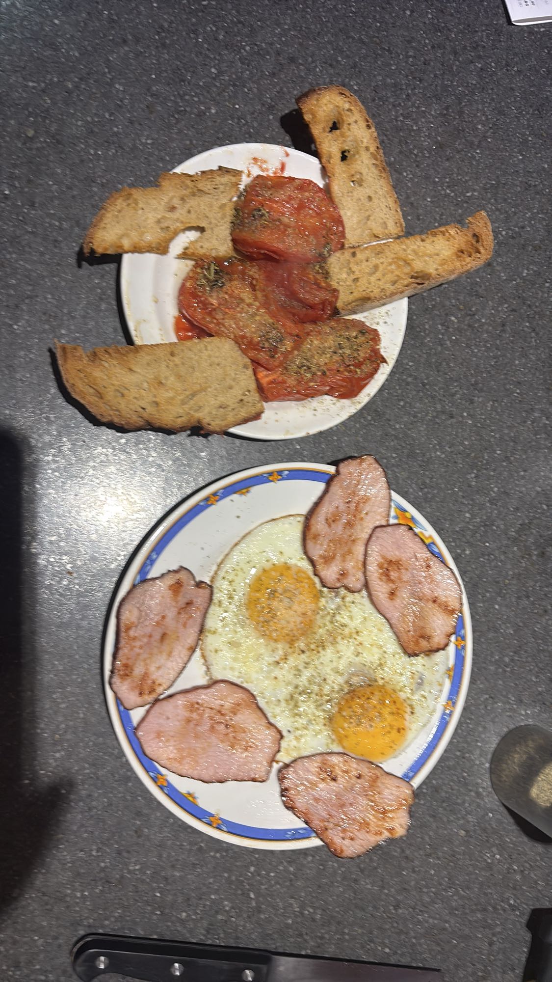 Petit-déjeuner œufs bacon