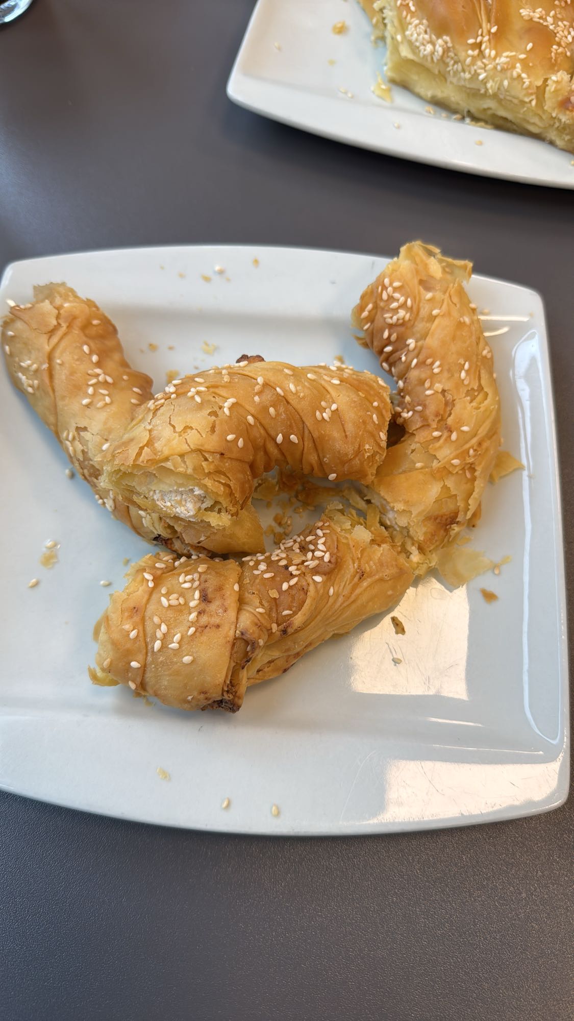 Sesamlı Börek