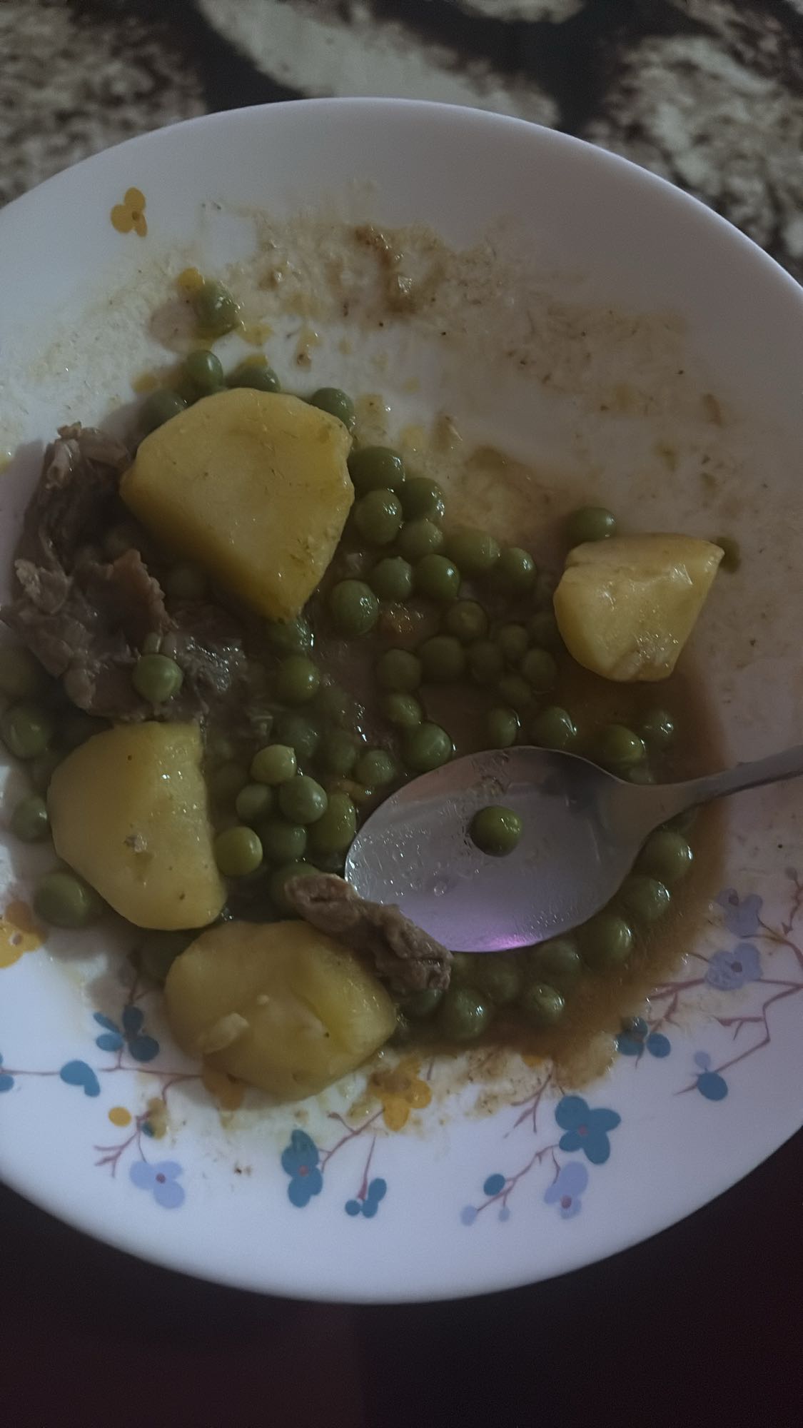 Beef with peas & potatoes