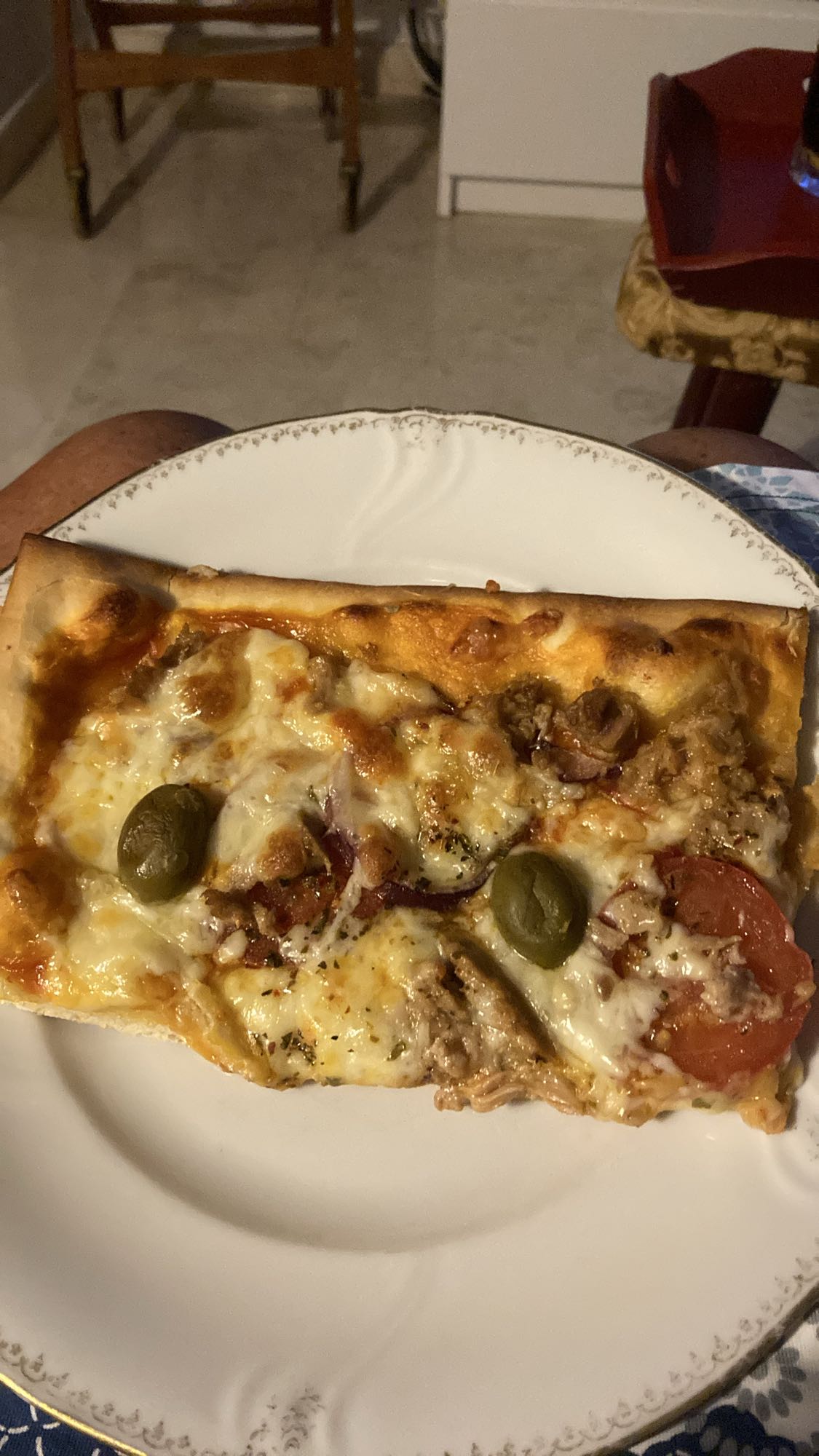 Skiva köttpizza
