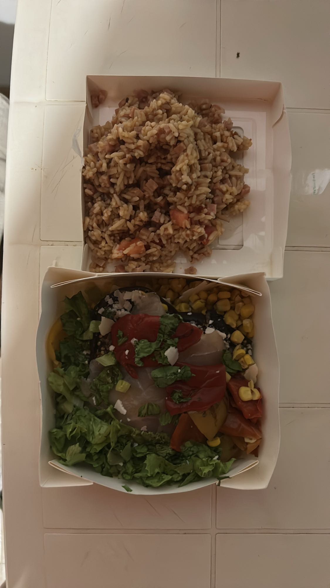 Riz et salade mixte