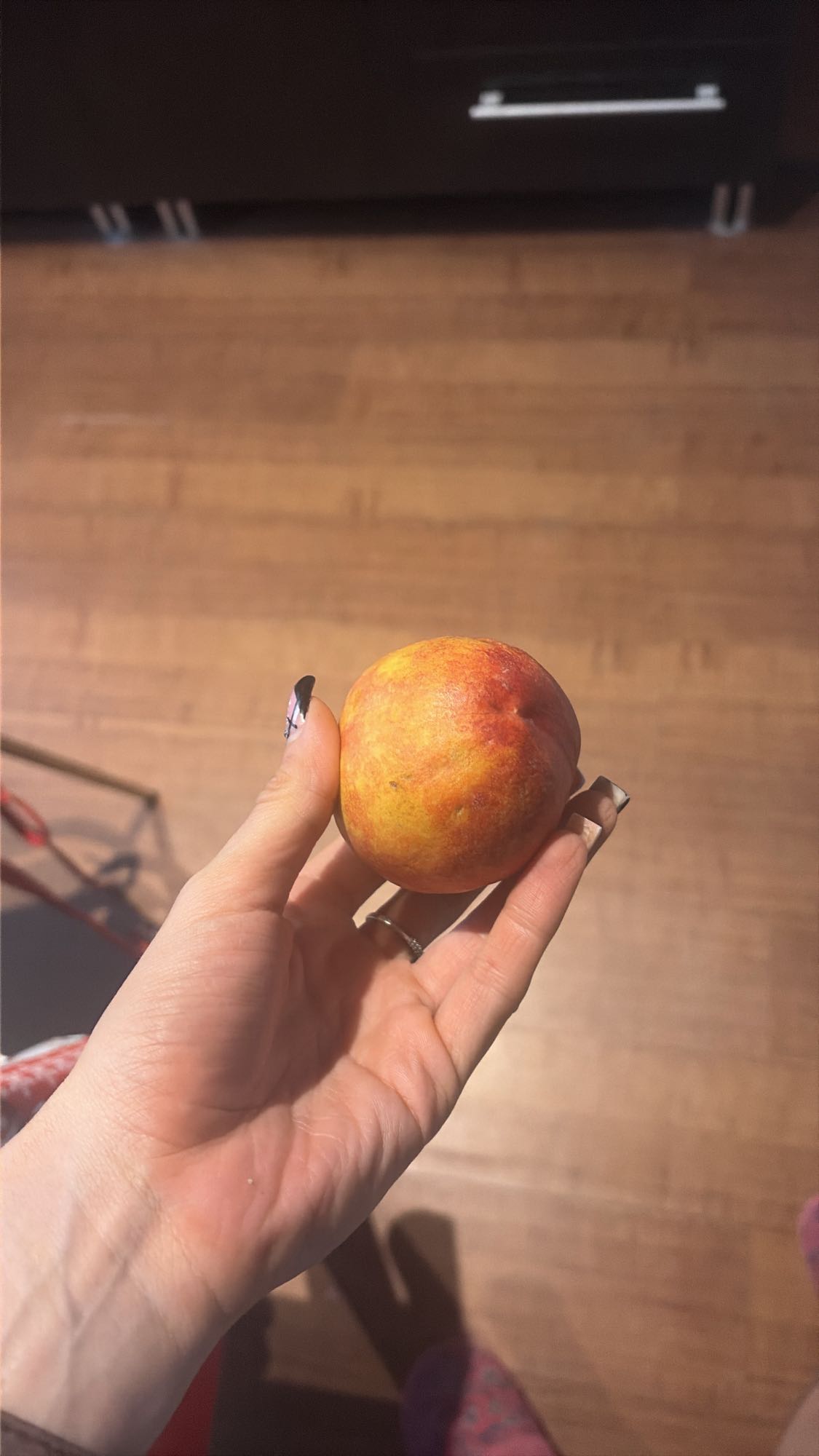 Nectarina proaspătă