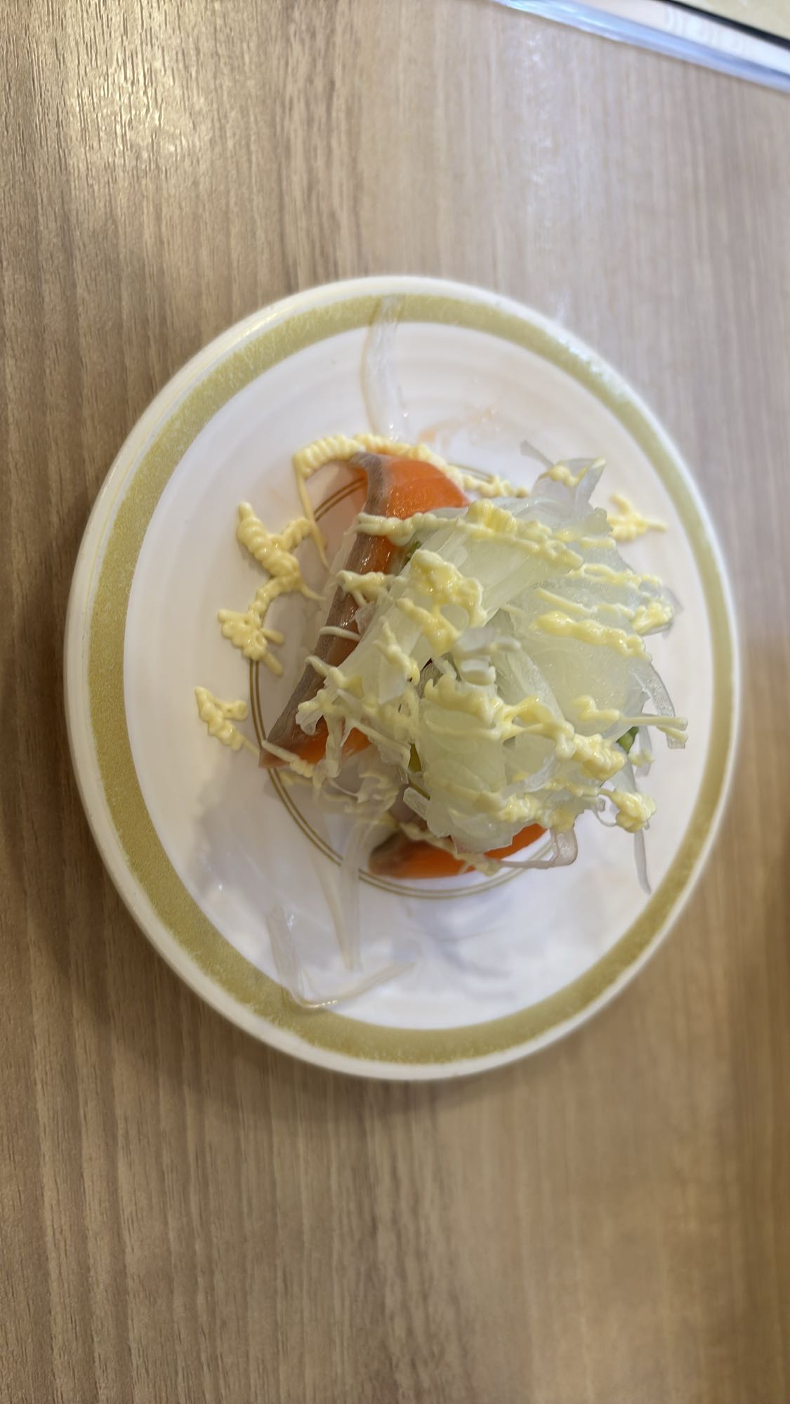 サラダと刺身の前菜