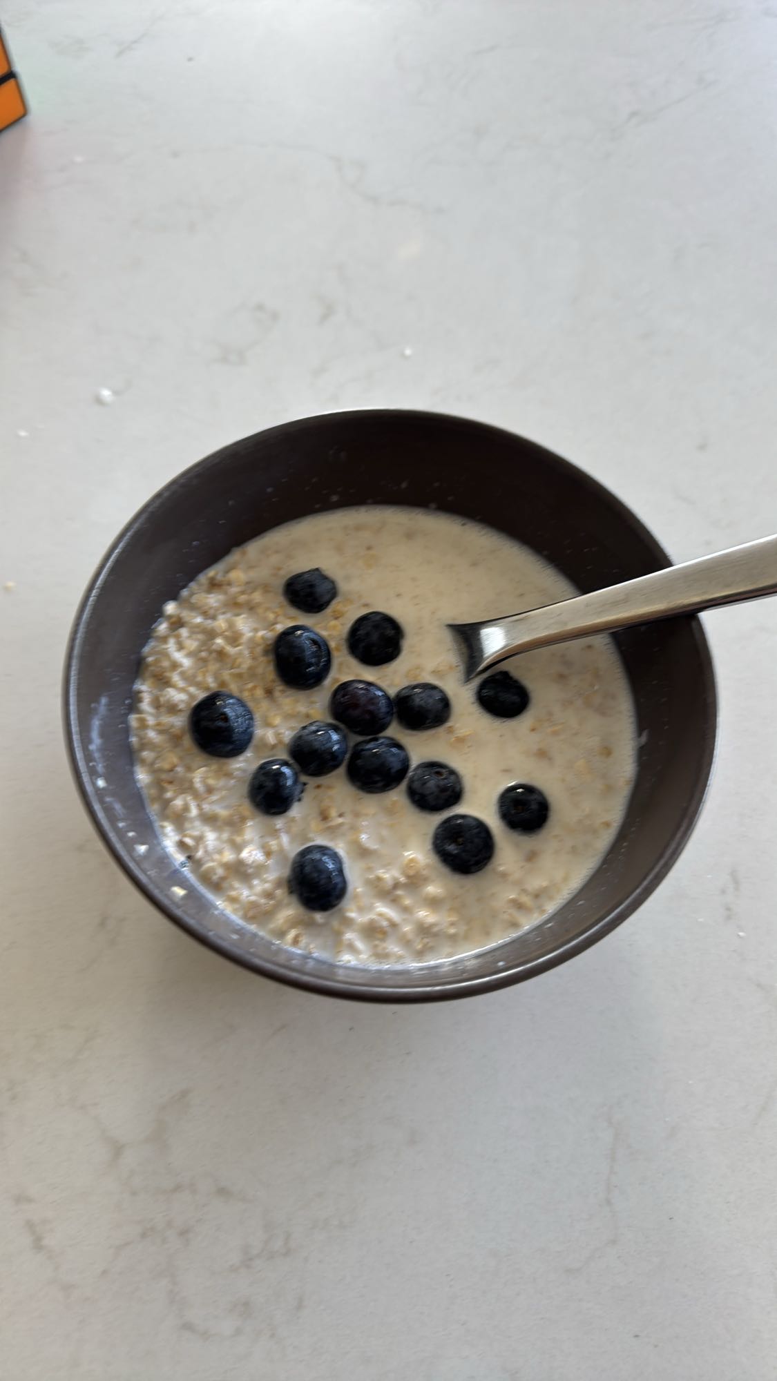 Oatmeal with Blueberries