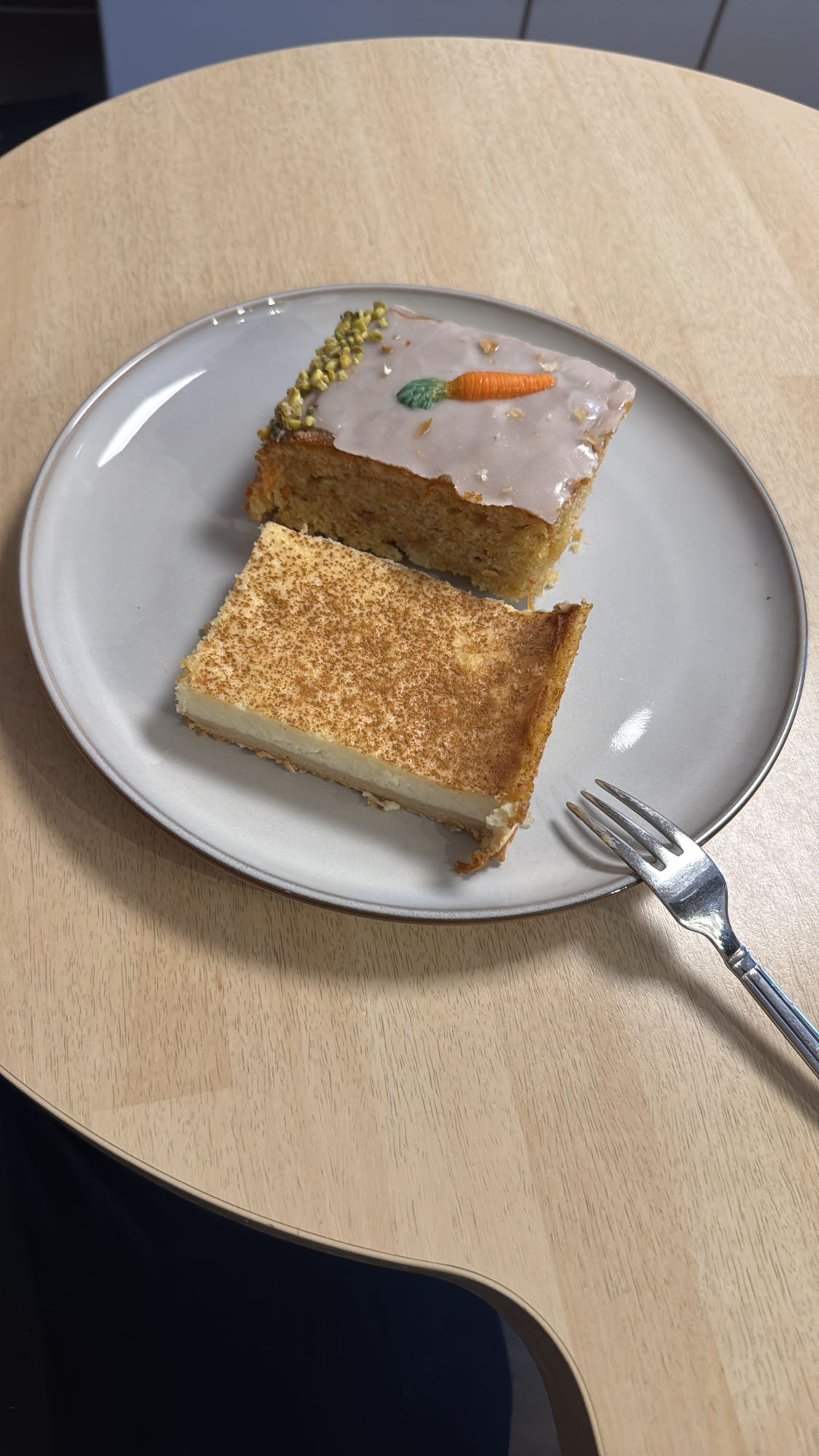 Käsekuchen & Karottenkuchen