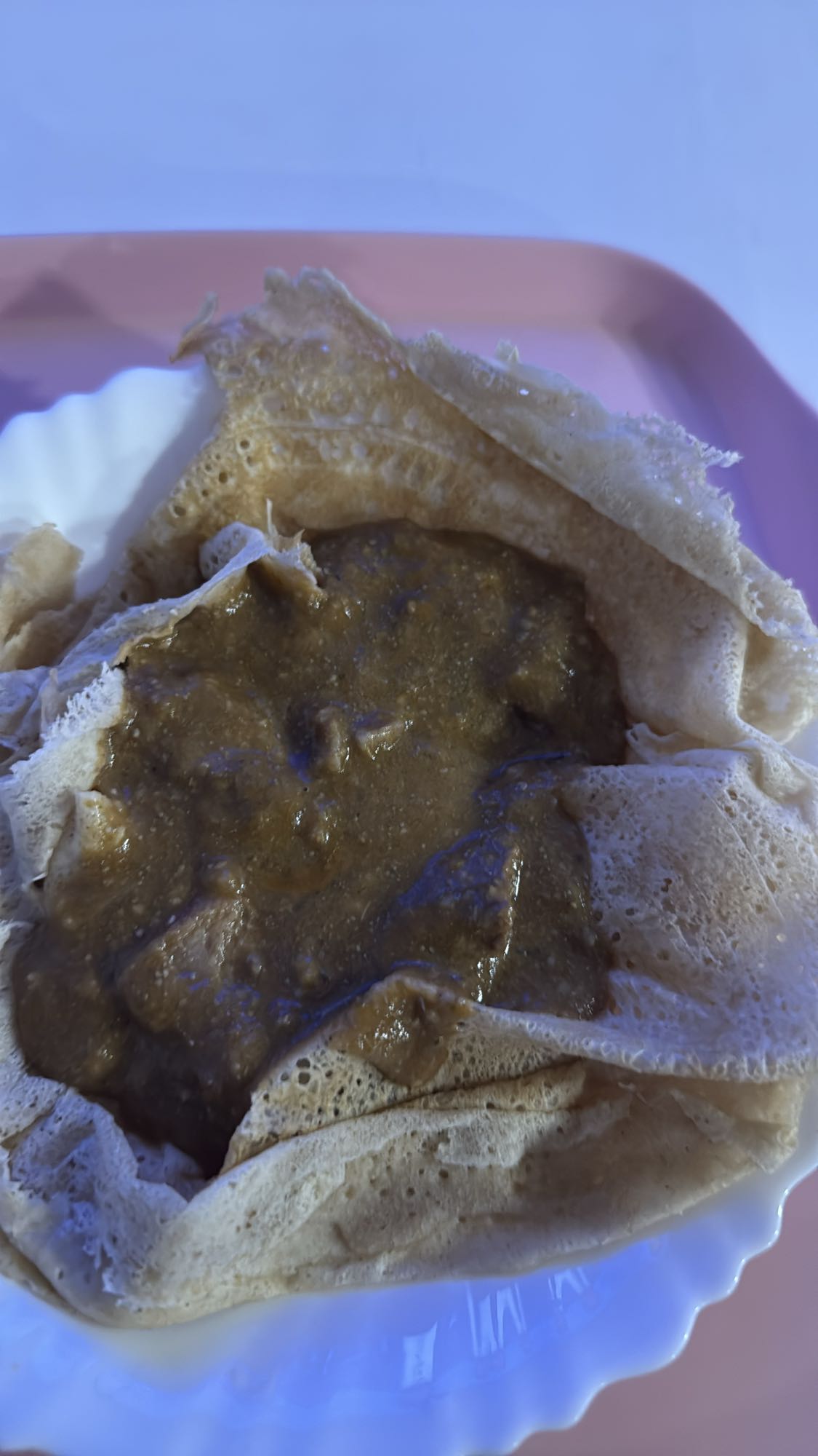 Injera med kjøttgryte