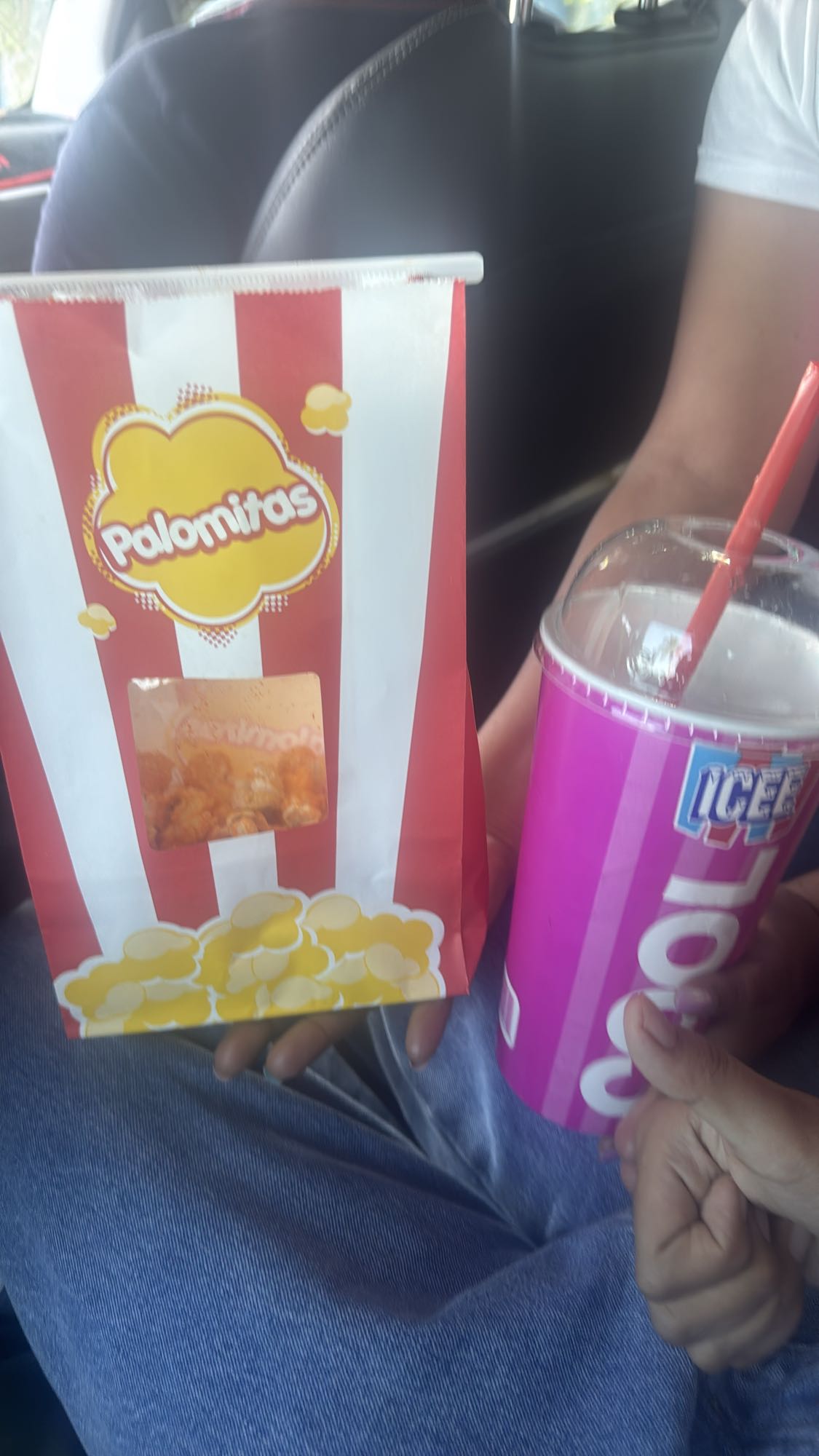 palomitas y bebida ICEE