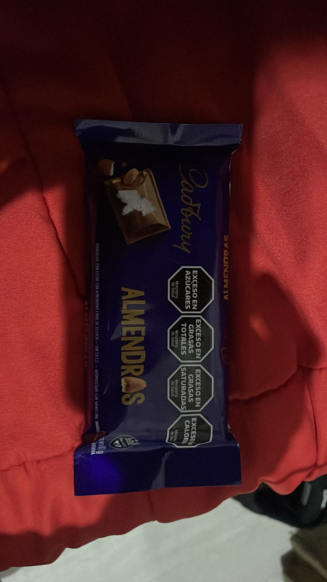 Chocolate con almendras