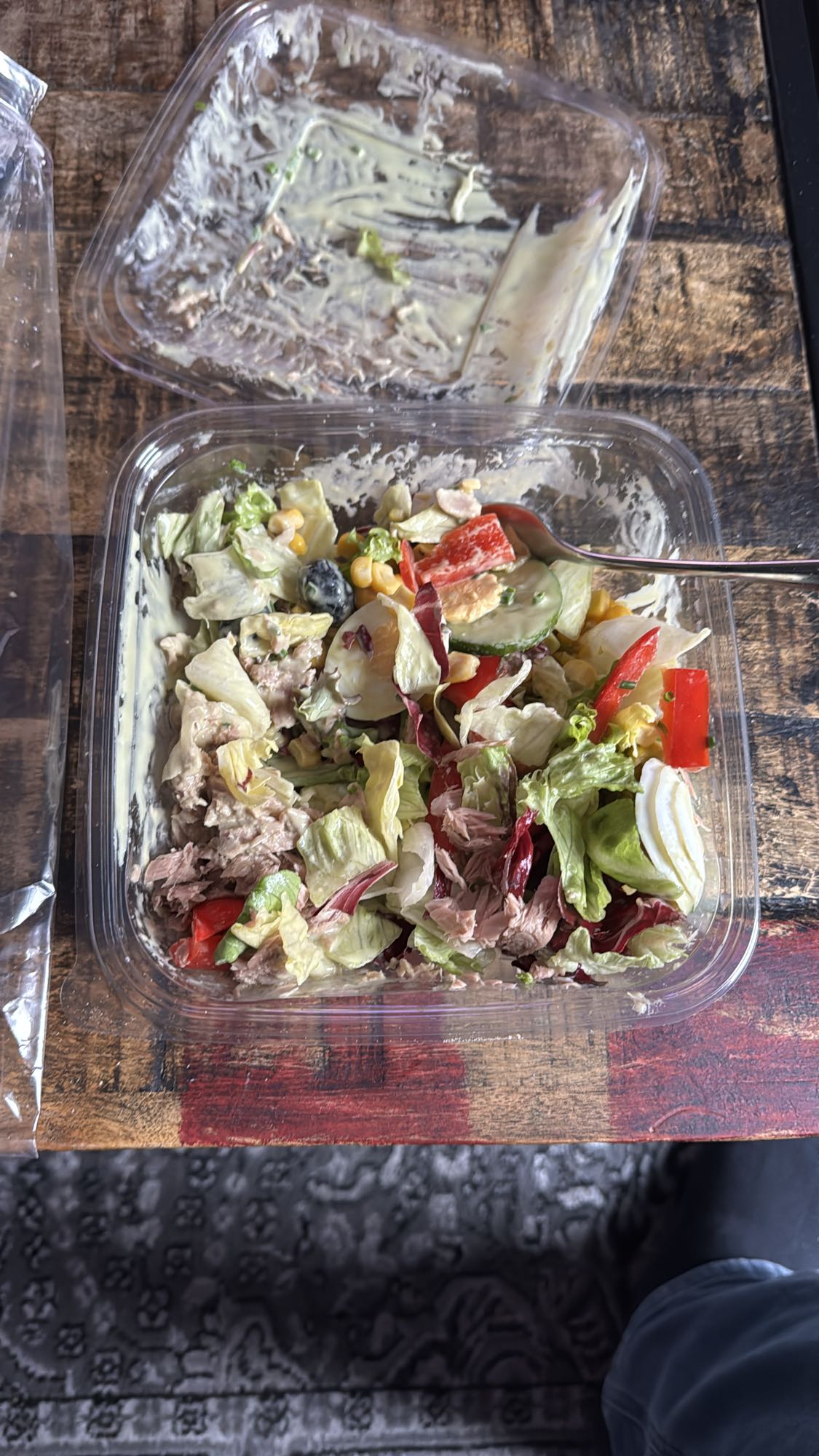 Tonbalıklı Karışık Salata