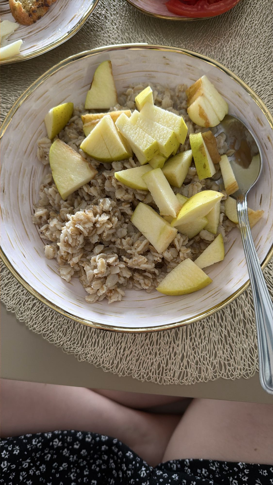 овсянка на воде с половиной яблока