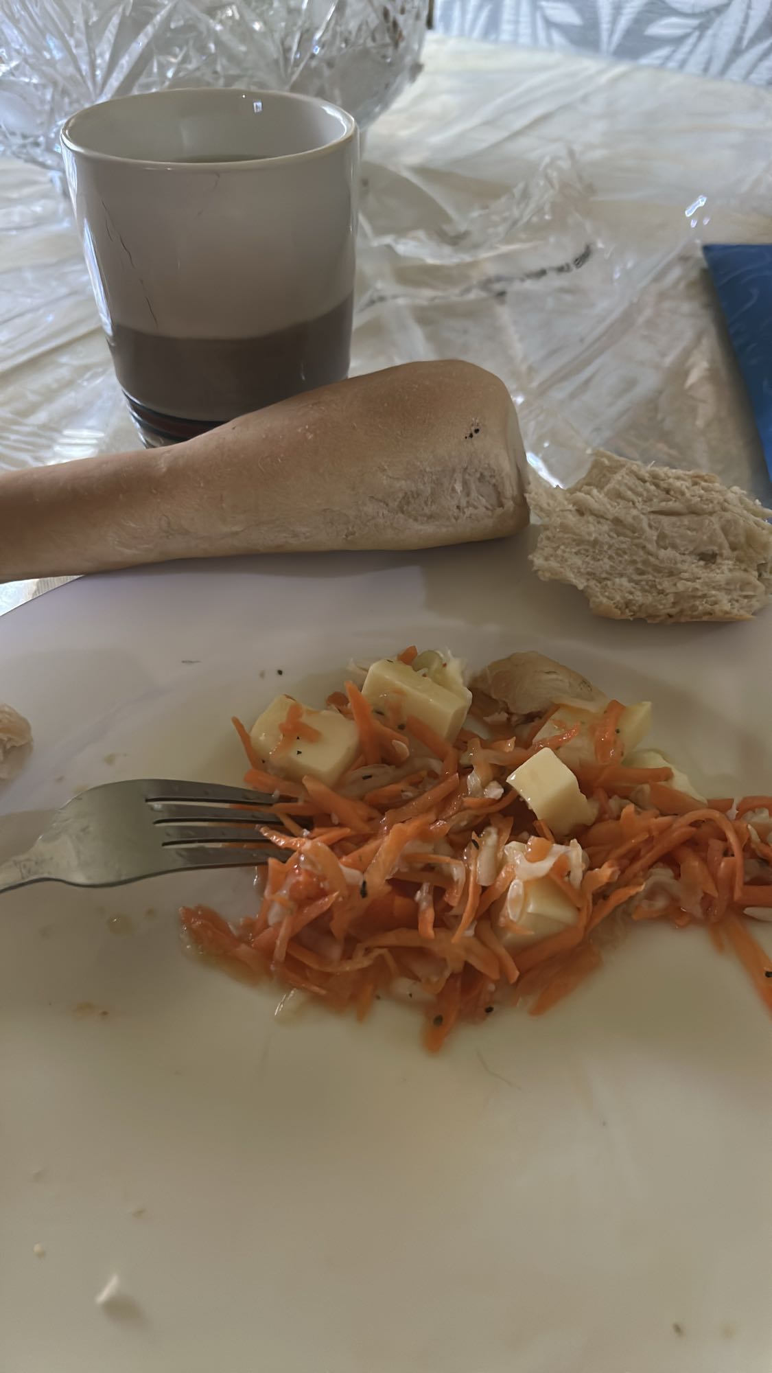 Salade carotte fromage pain