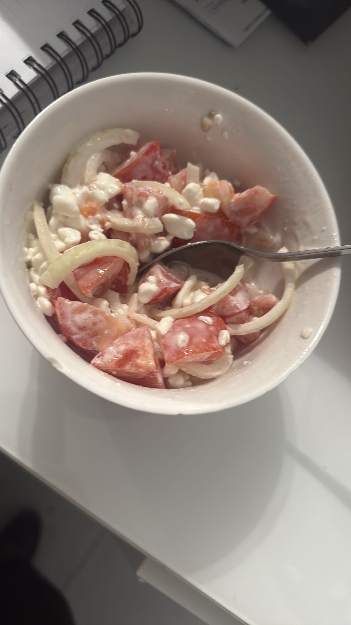 Sałatka z twarogiem