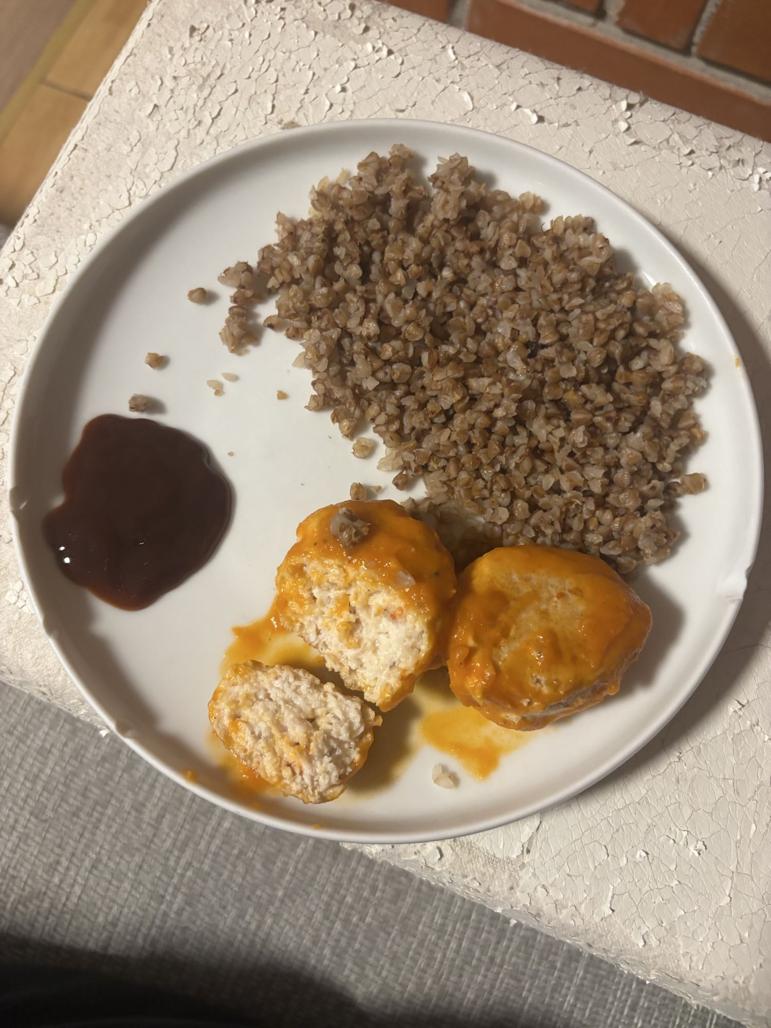 Гречка с котлетами