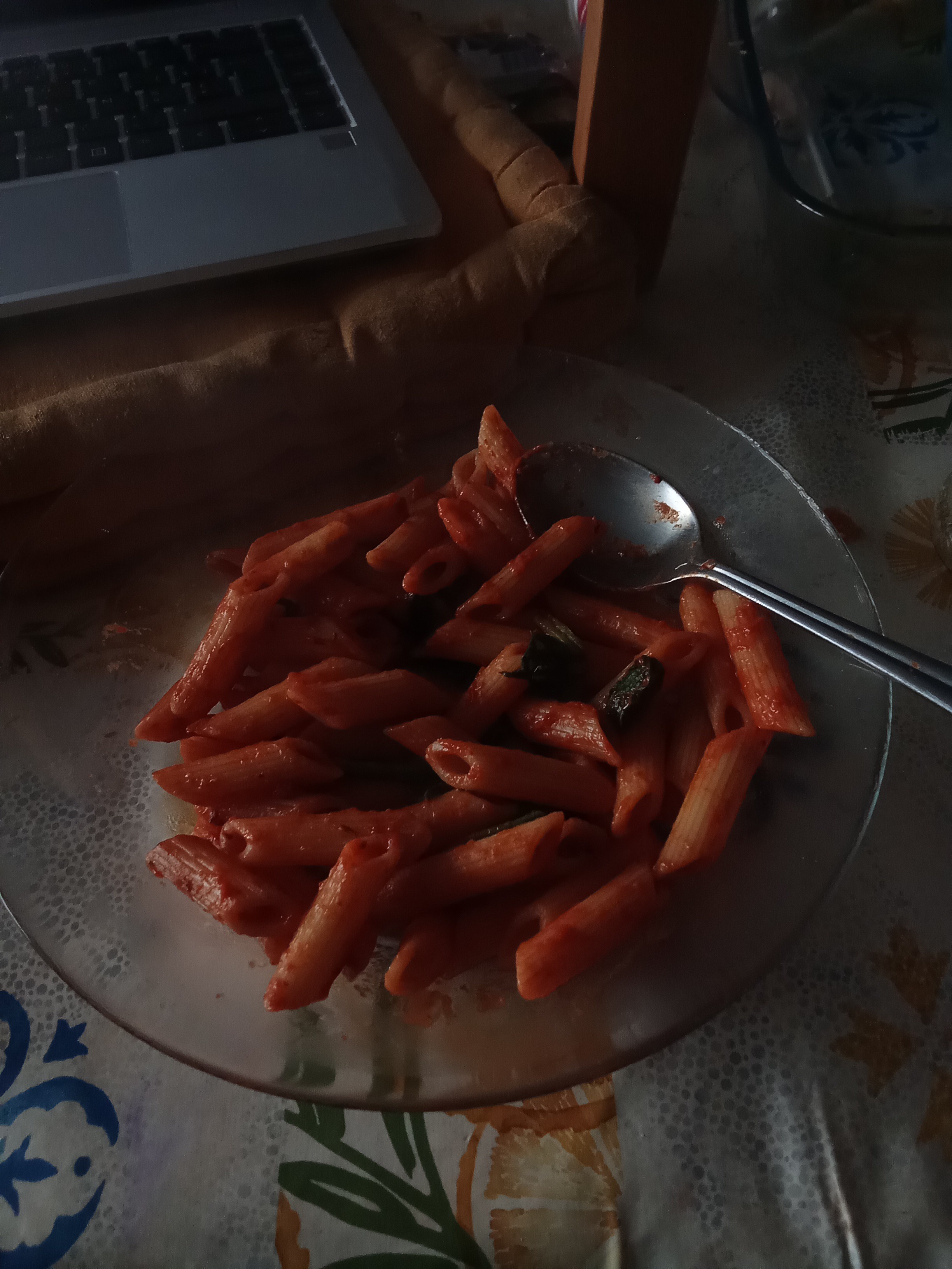 Penne with tomato sauce