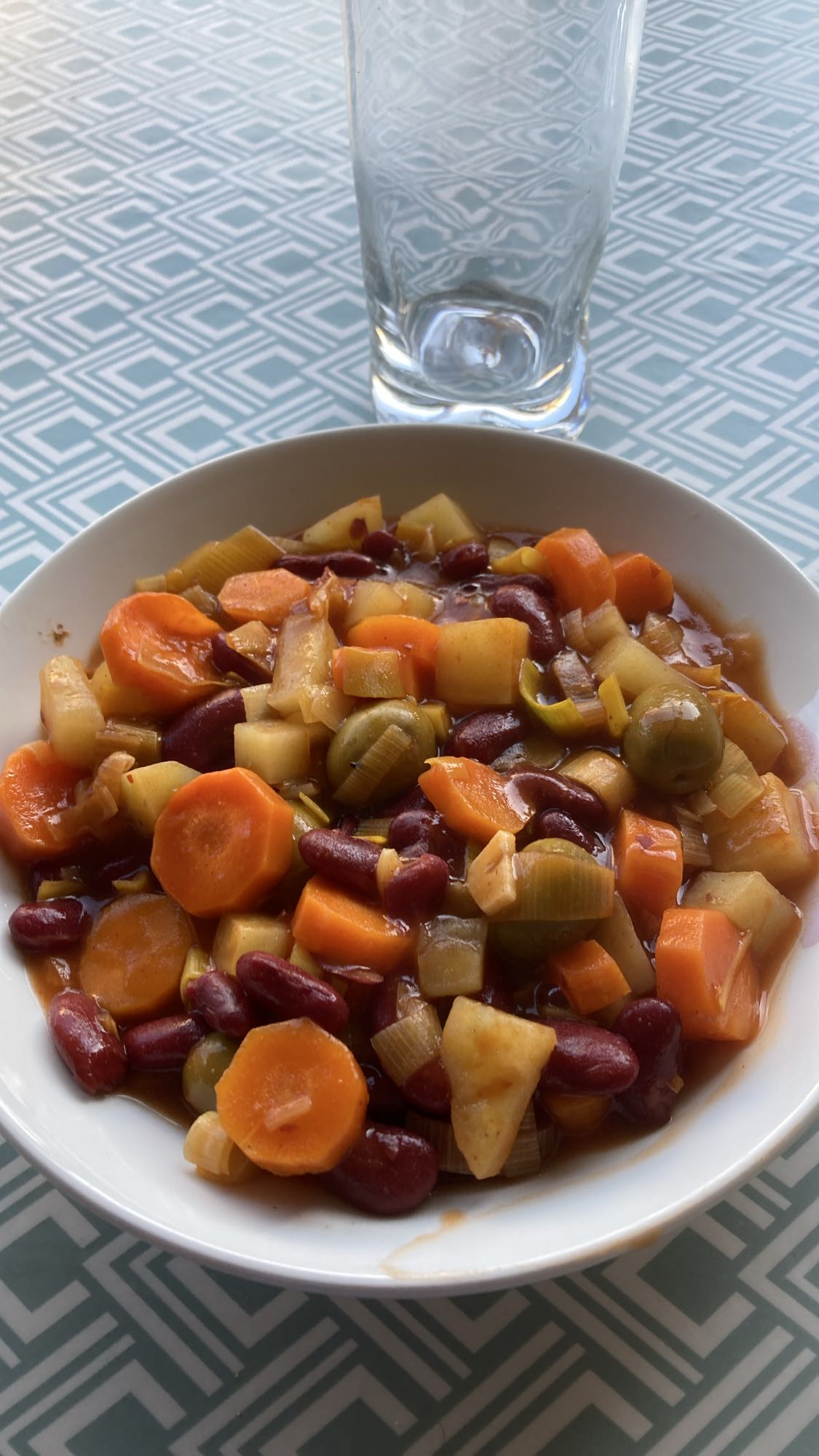 Grönsaksgryta med bönor