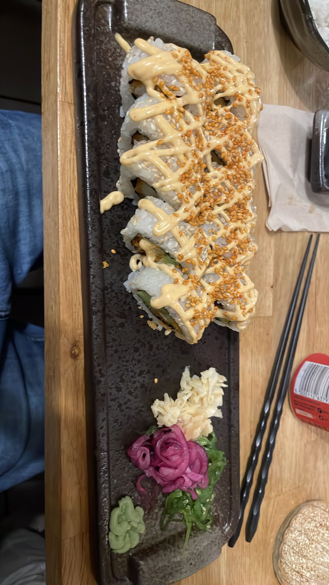 Sushirulle med sås