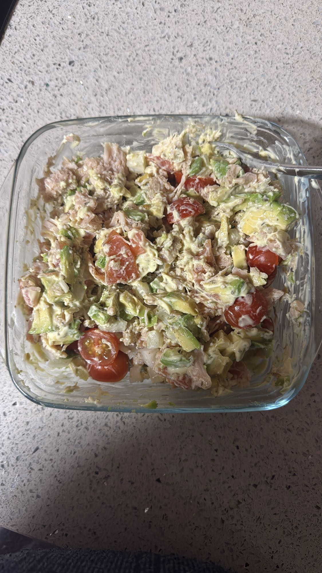 Ensalada de atún y aguacate