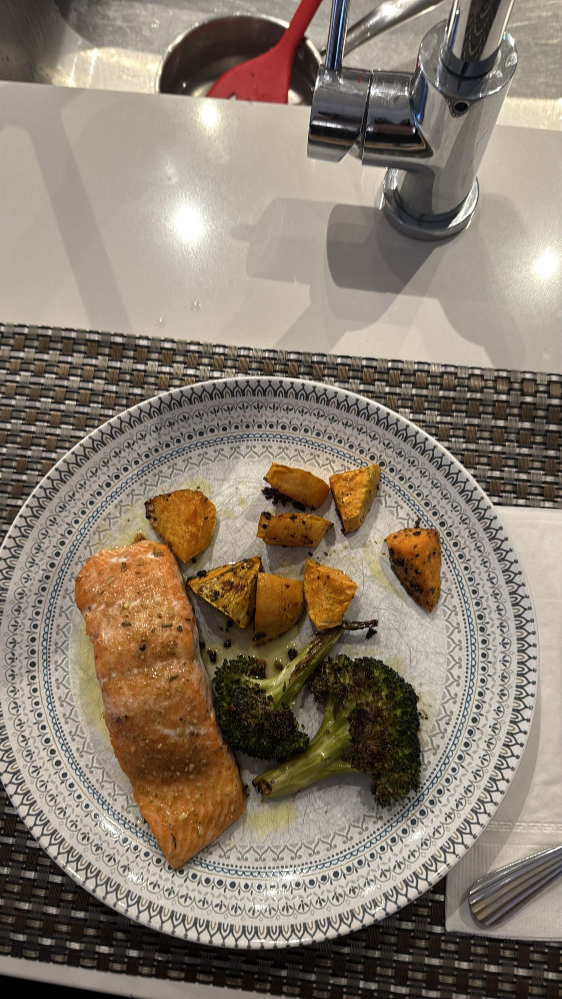 Saumon, patate douce, brocoli