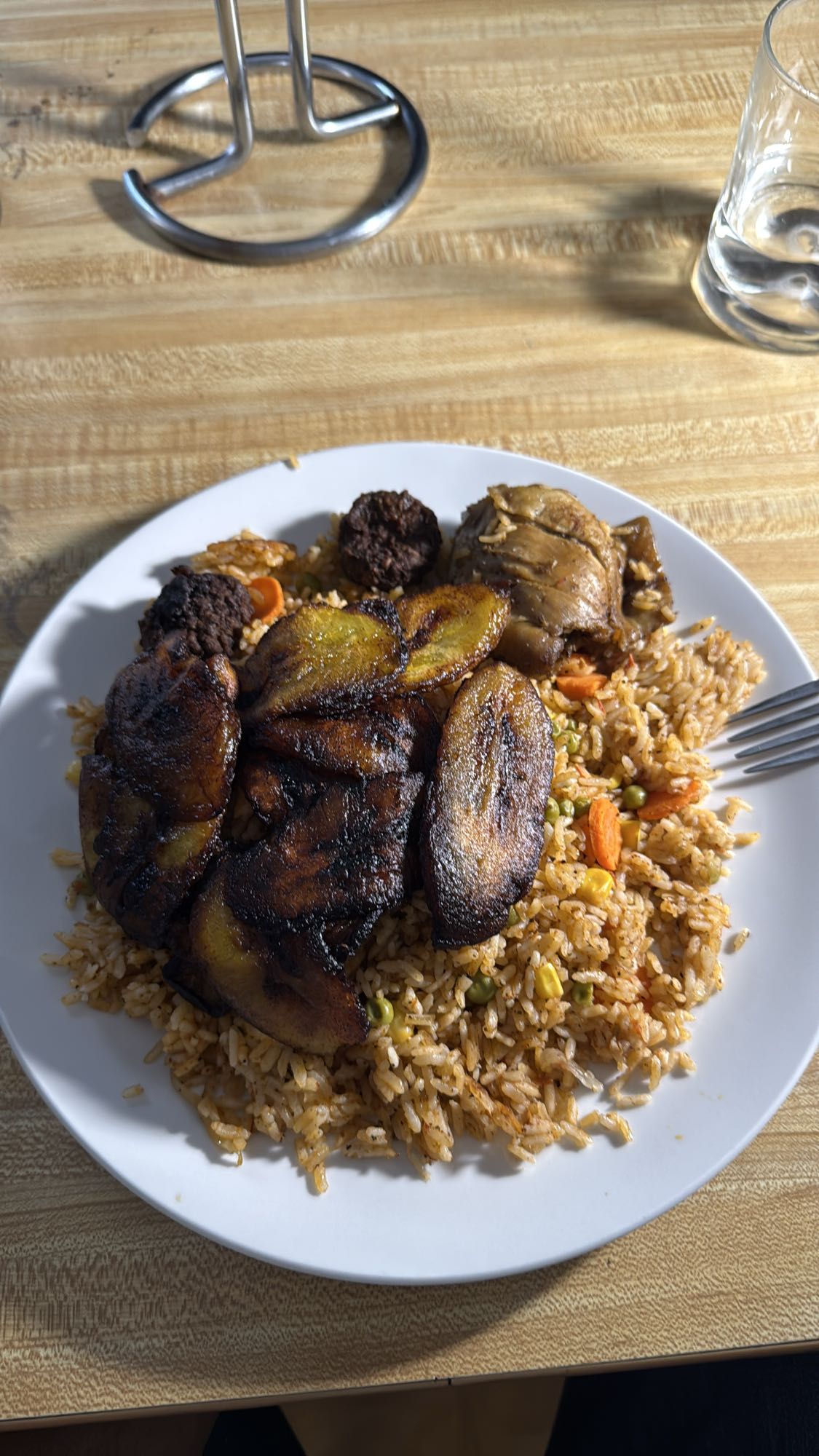 Jollof rice with plantain and chicken